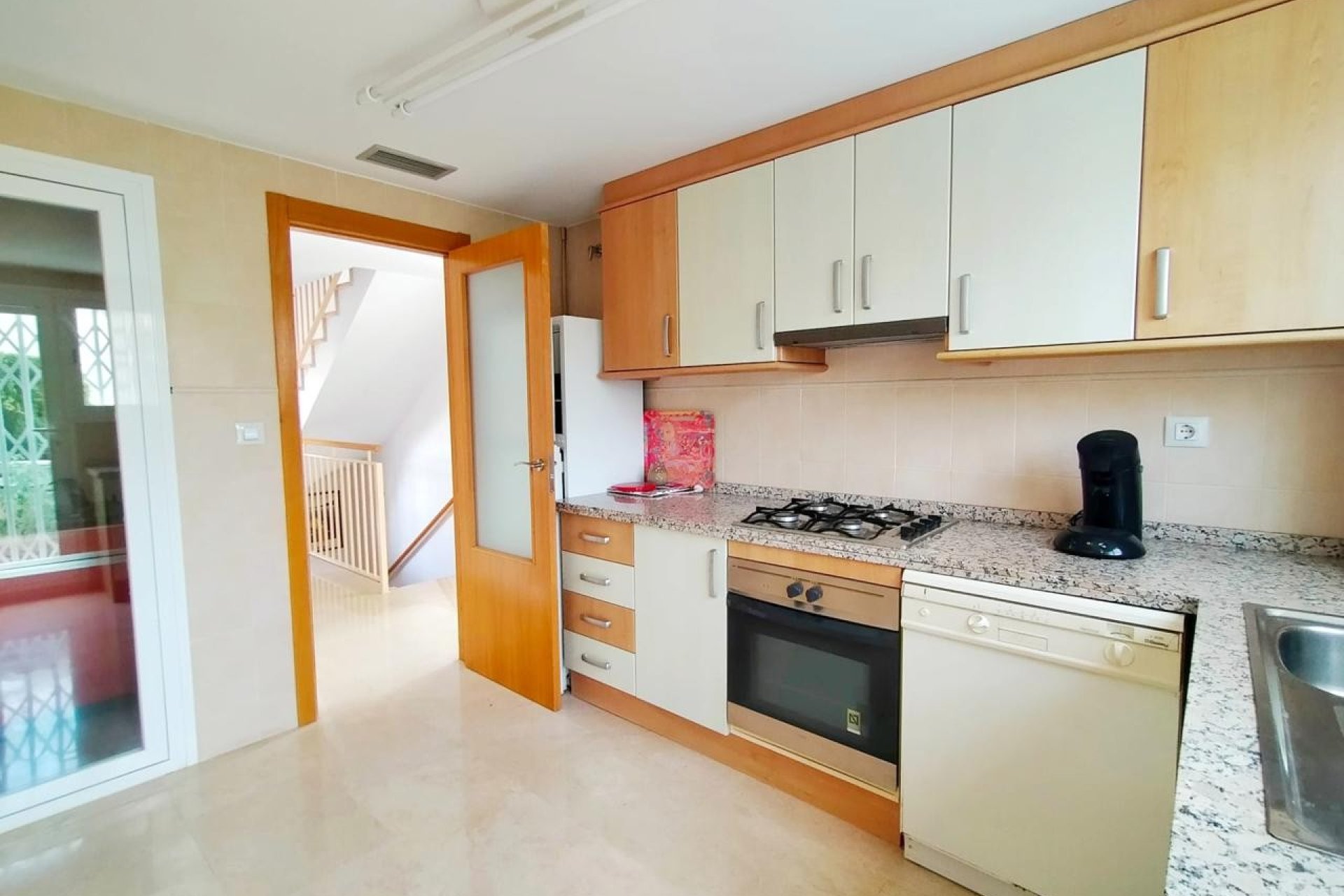 Herverkoop - Twee-onder-een-kapwoning  -
La Nucía