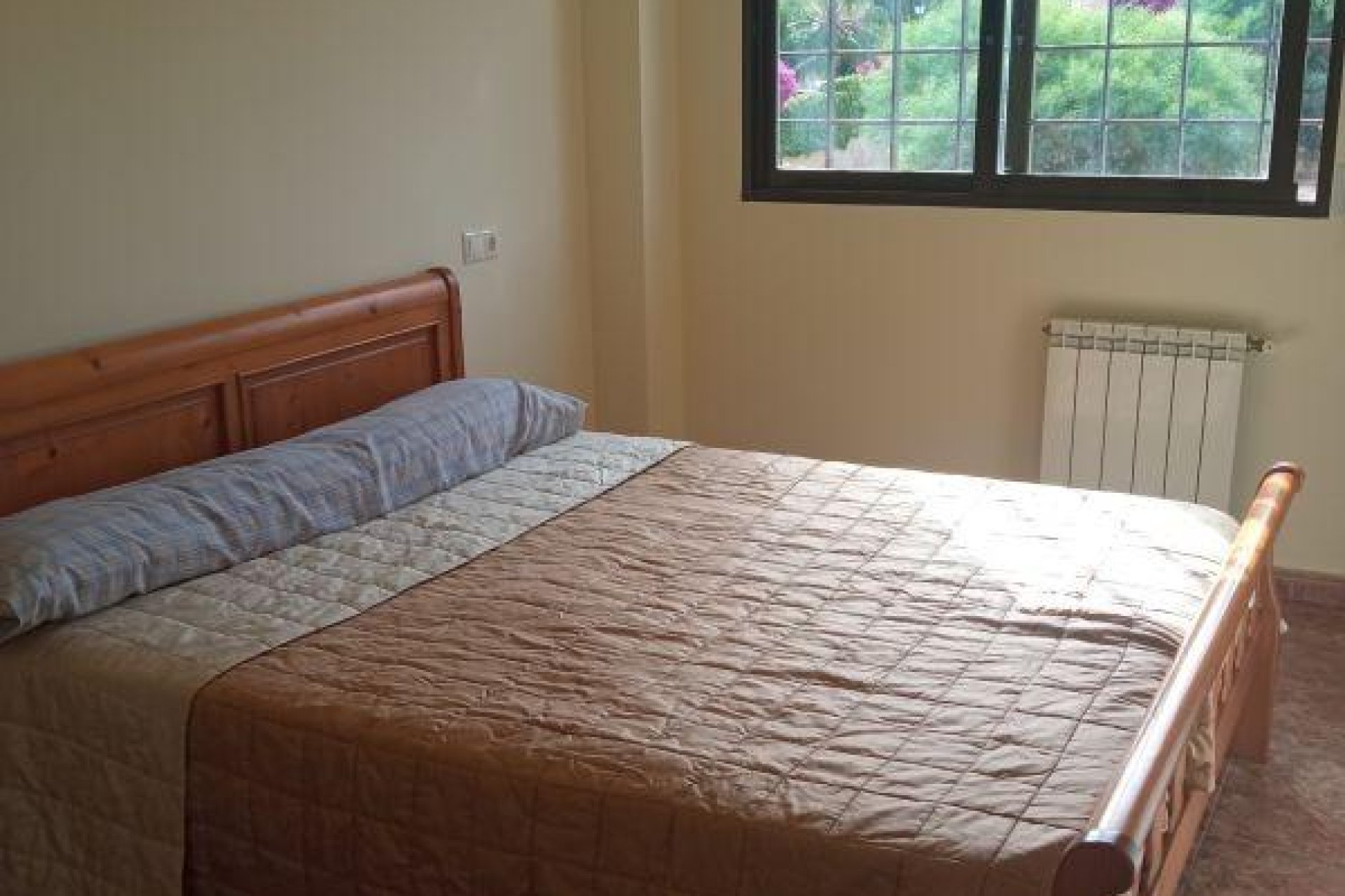 Herverkoop - Villa -
Benidorm - Poniente