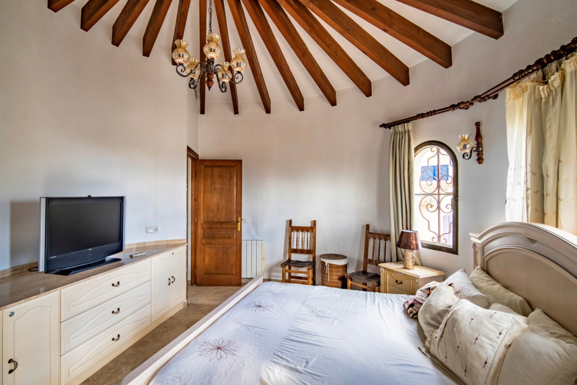 Herverkoop - Villa -
Callosa De Ensarrià - Santa Clara