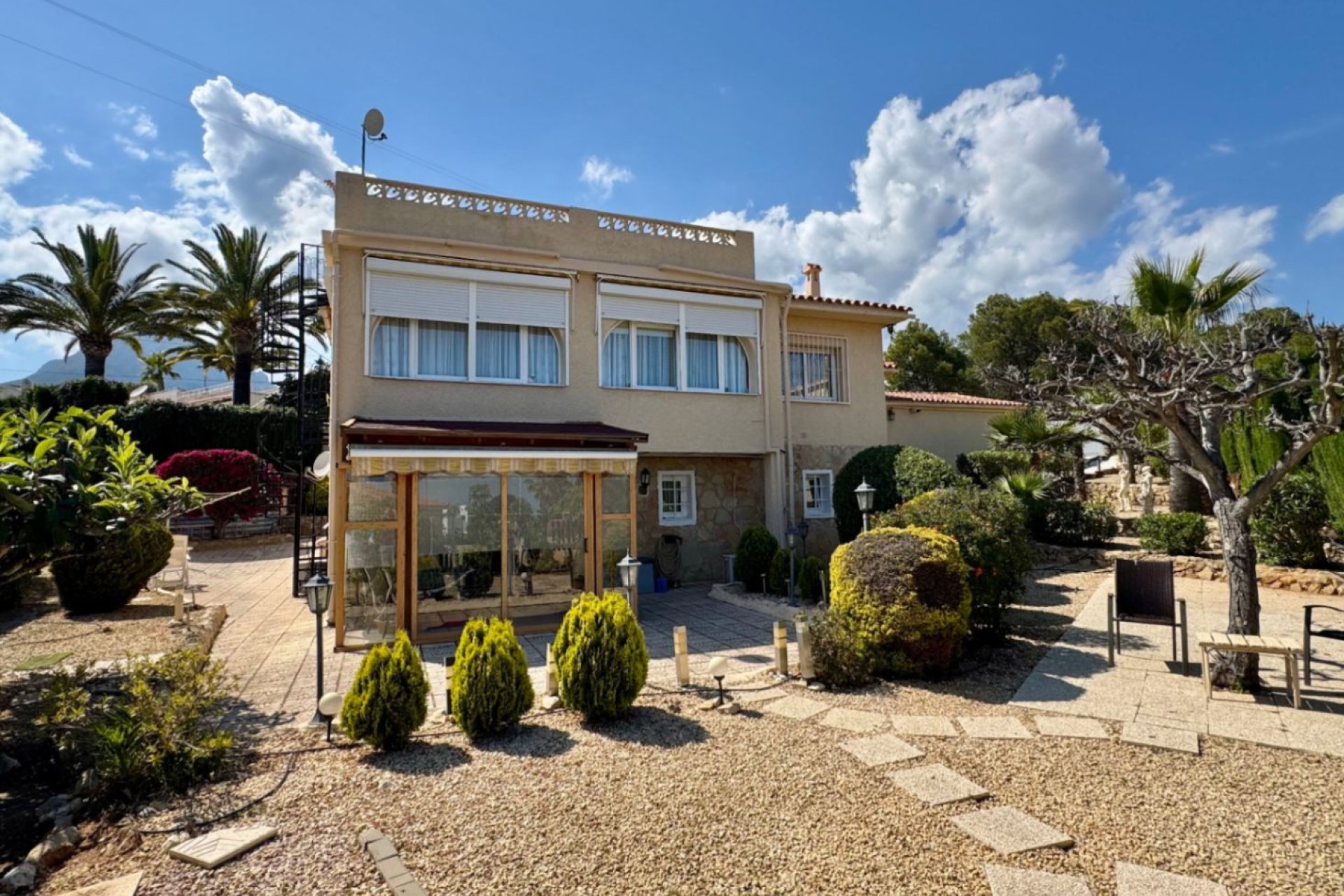 Herverkoop - Villa -
La Nucía - Entrepinos