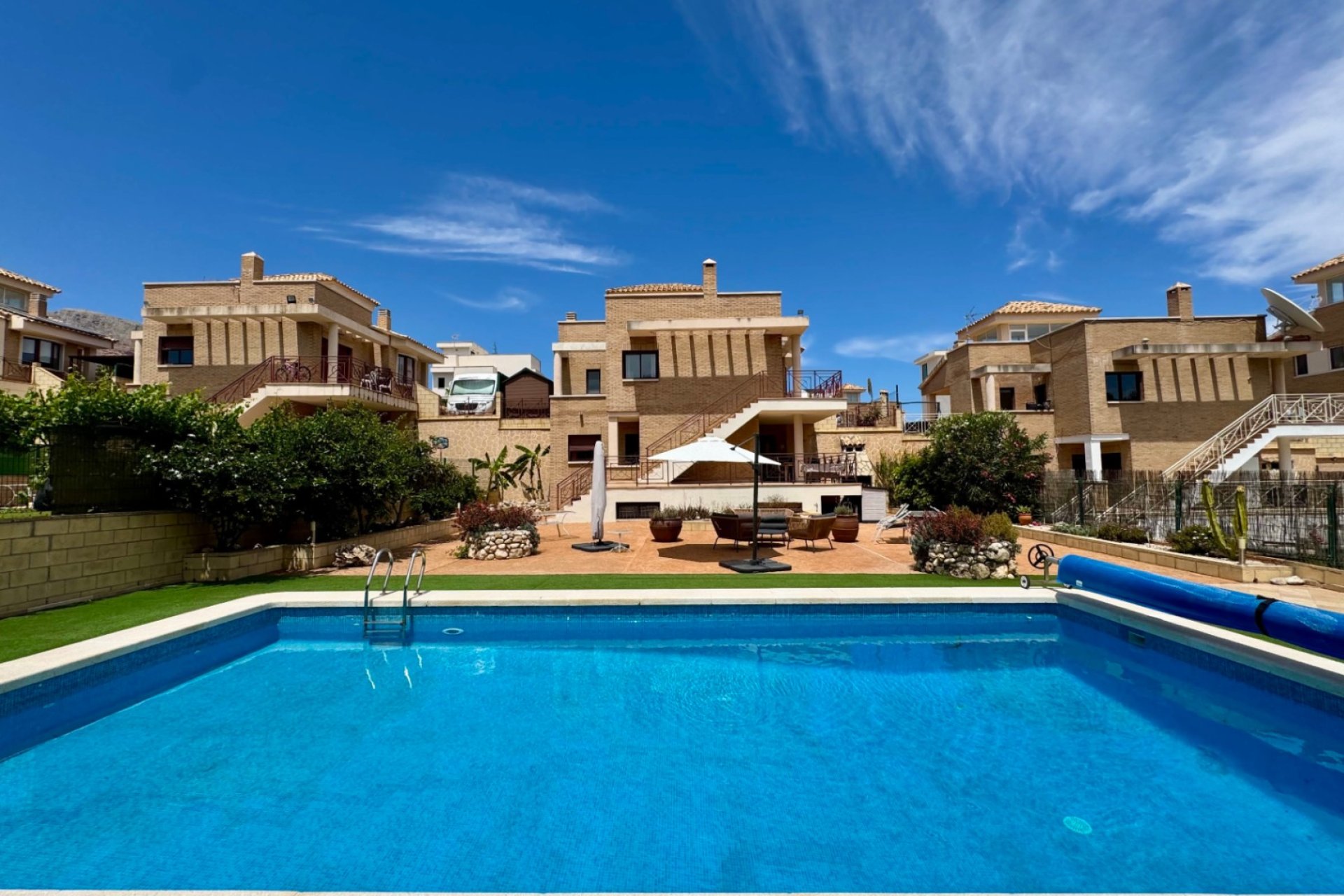 Herverkoop - Villa -
La Nucía - La Alberca