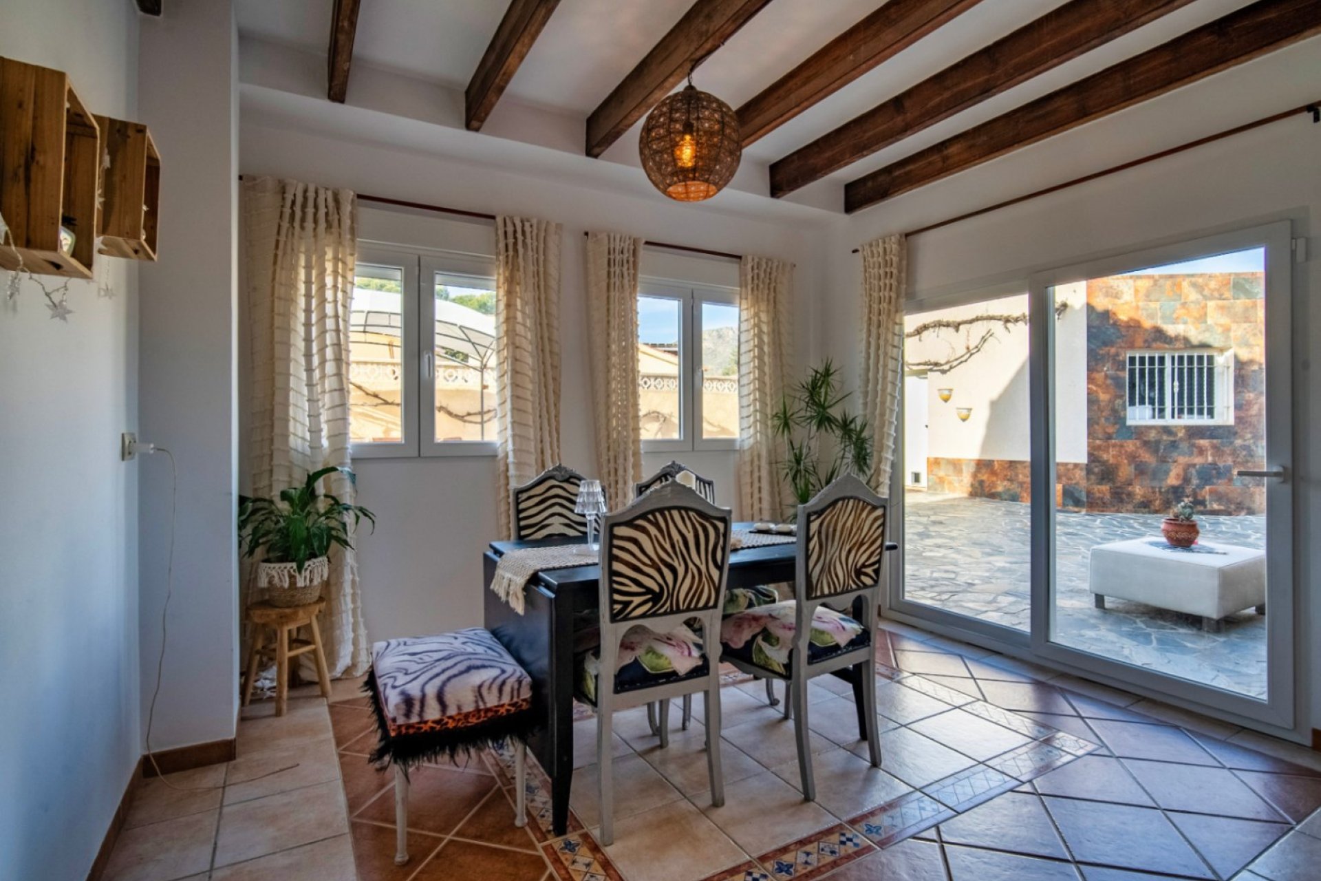 Herverkoop - Villa -
La Nucía - Montebello - Nou Espai