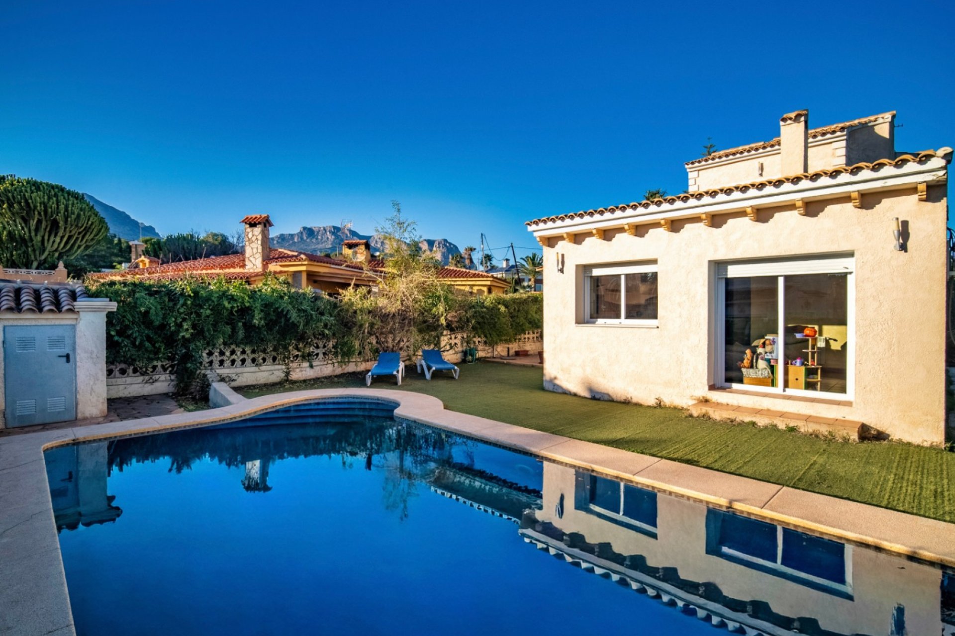 Herverkoop - Villa -
La Nucía