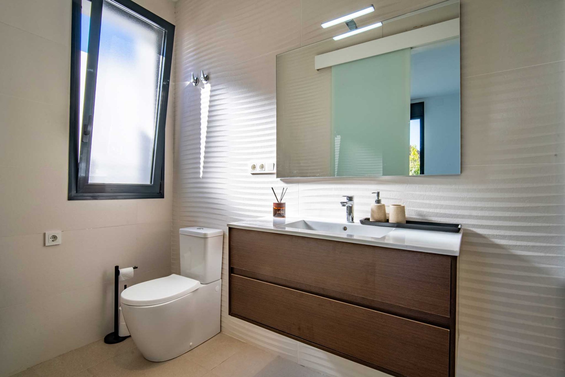 Herverkoop - Villa -
Polop - La Alberca