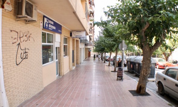 Kommersiell - Videresalg - Benidorm -
                Colonia Madrid / Foietes