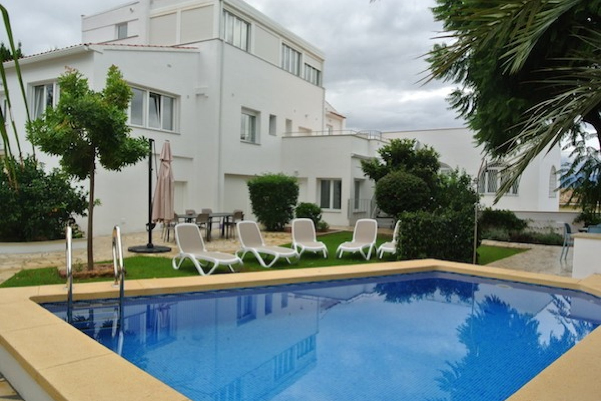 Lange Termijn Verhuur - Appartement / flat -
Albir