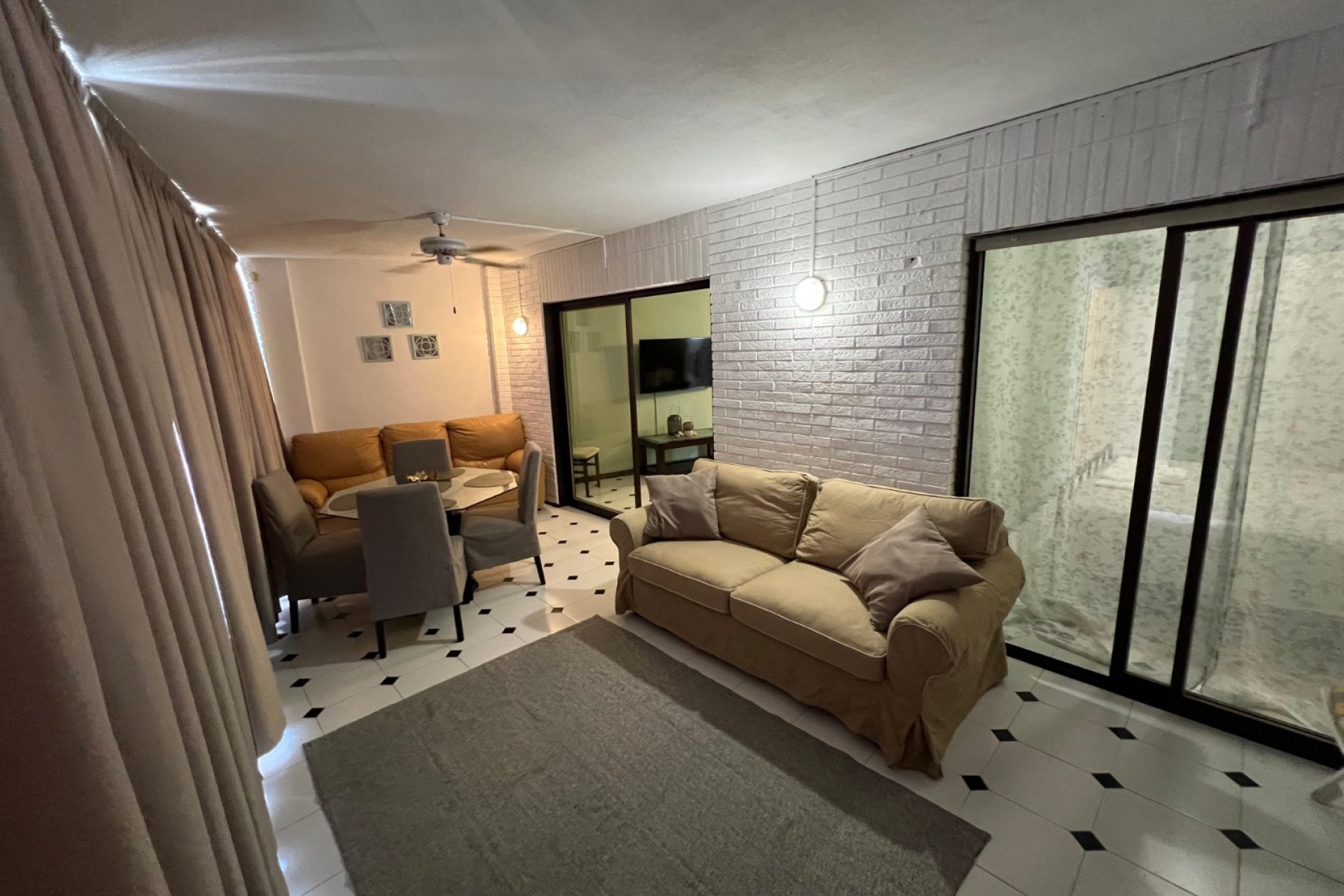 Lange Termijn Verhuur - Appartement / flat -
Finestrat - Cala de Finestrat