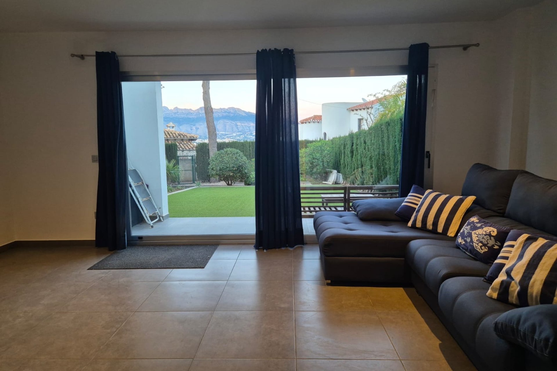 Langtidsleie -  Hytte / villa -
Albir