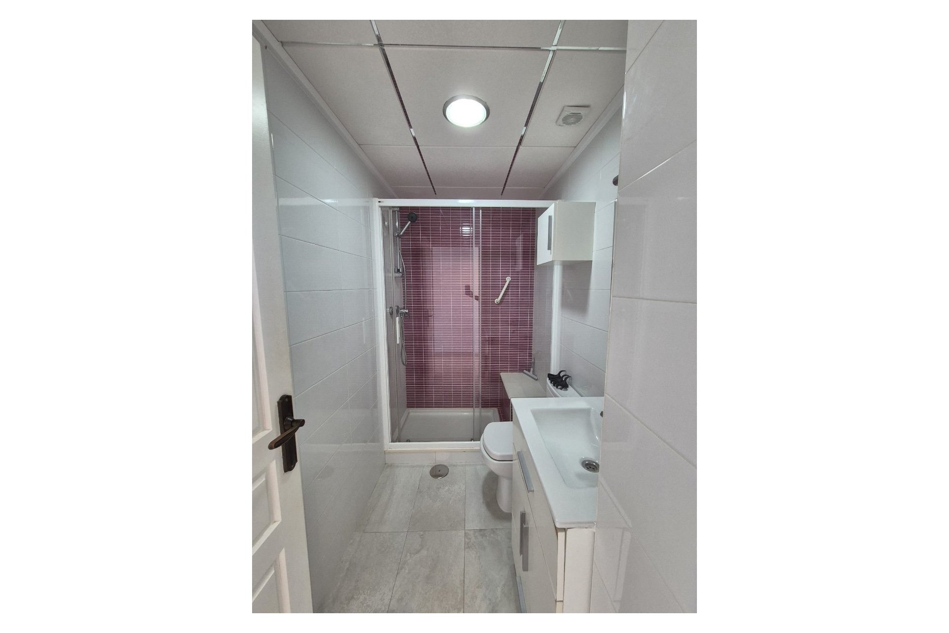 Location à court terme - Appartement -
Albir