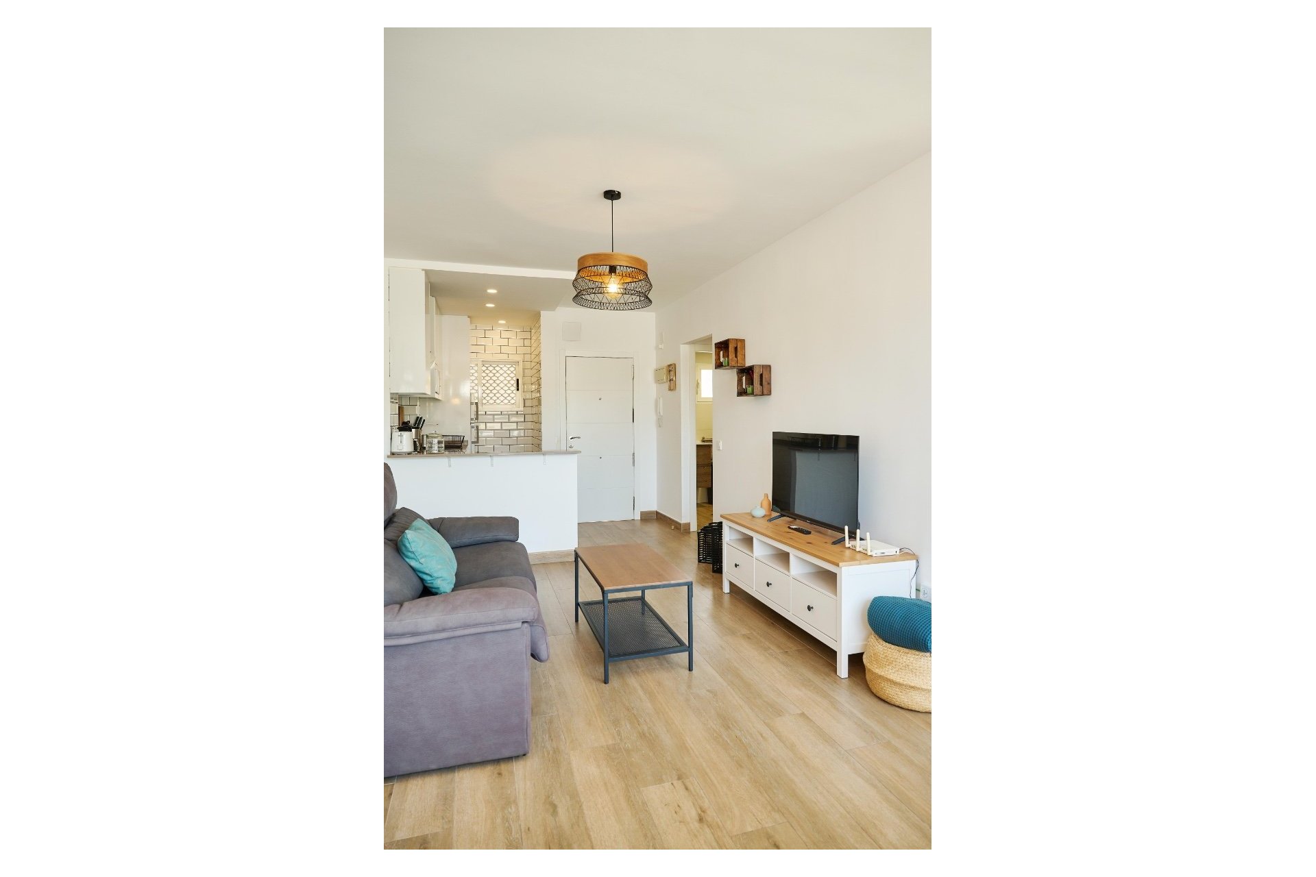 Location à court terme - Appartement -
Albir