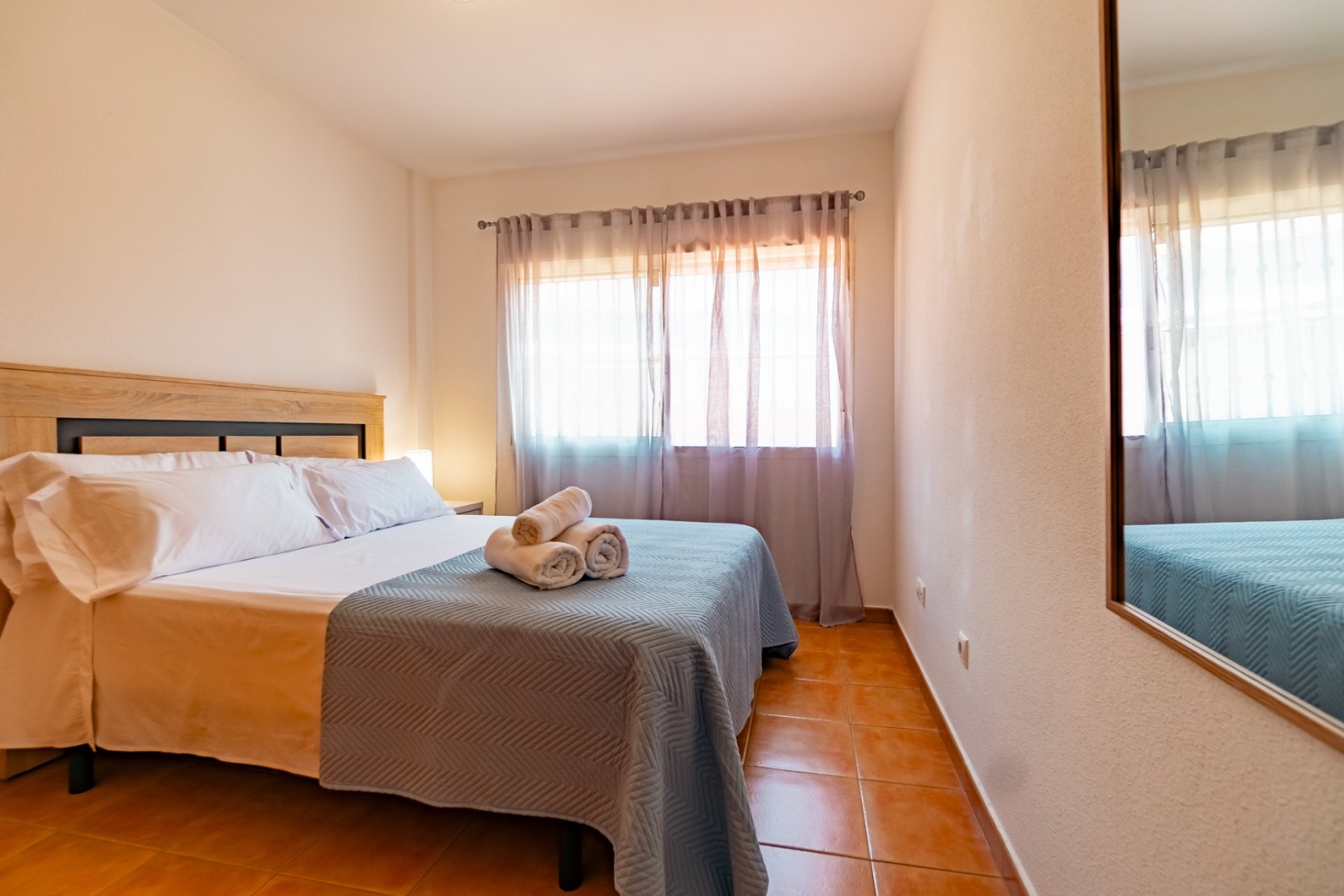 Location à court terme - Appartement -
Albir