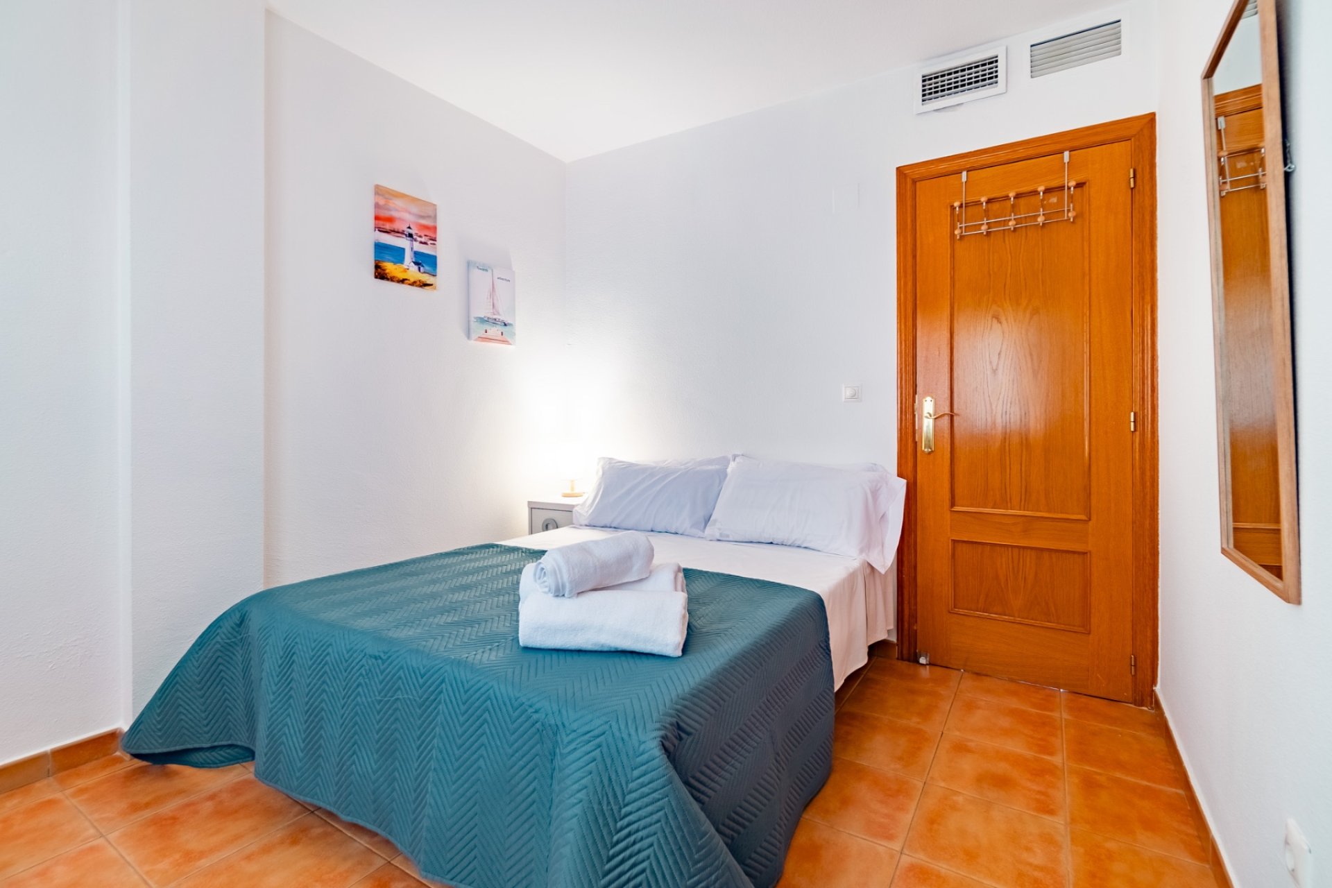 Location à court terme - Appartement -
Albir