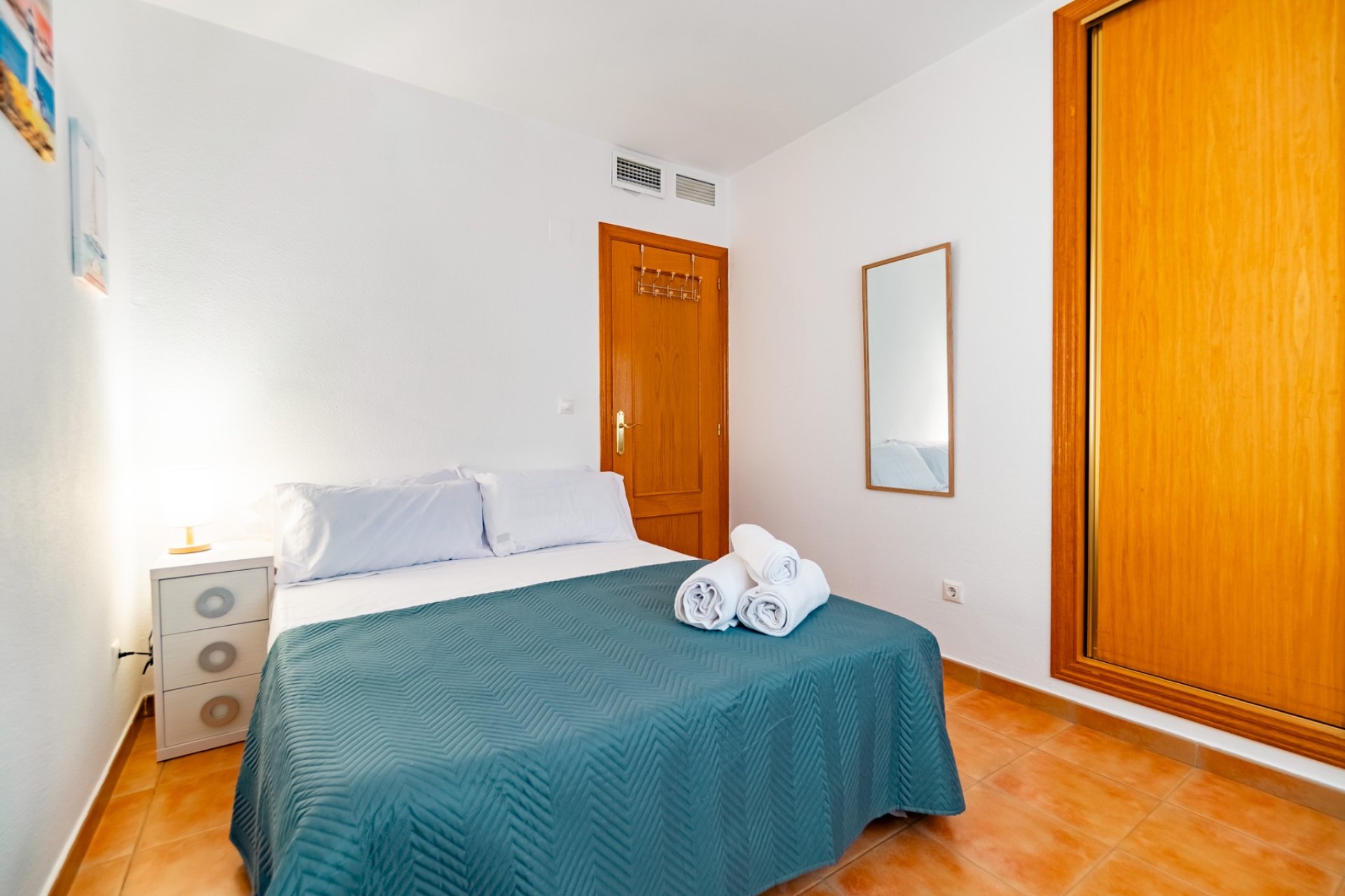 Location à court terme - Appartement -
Albir