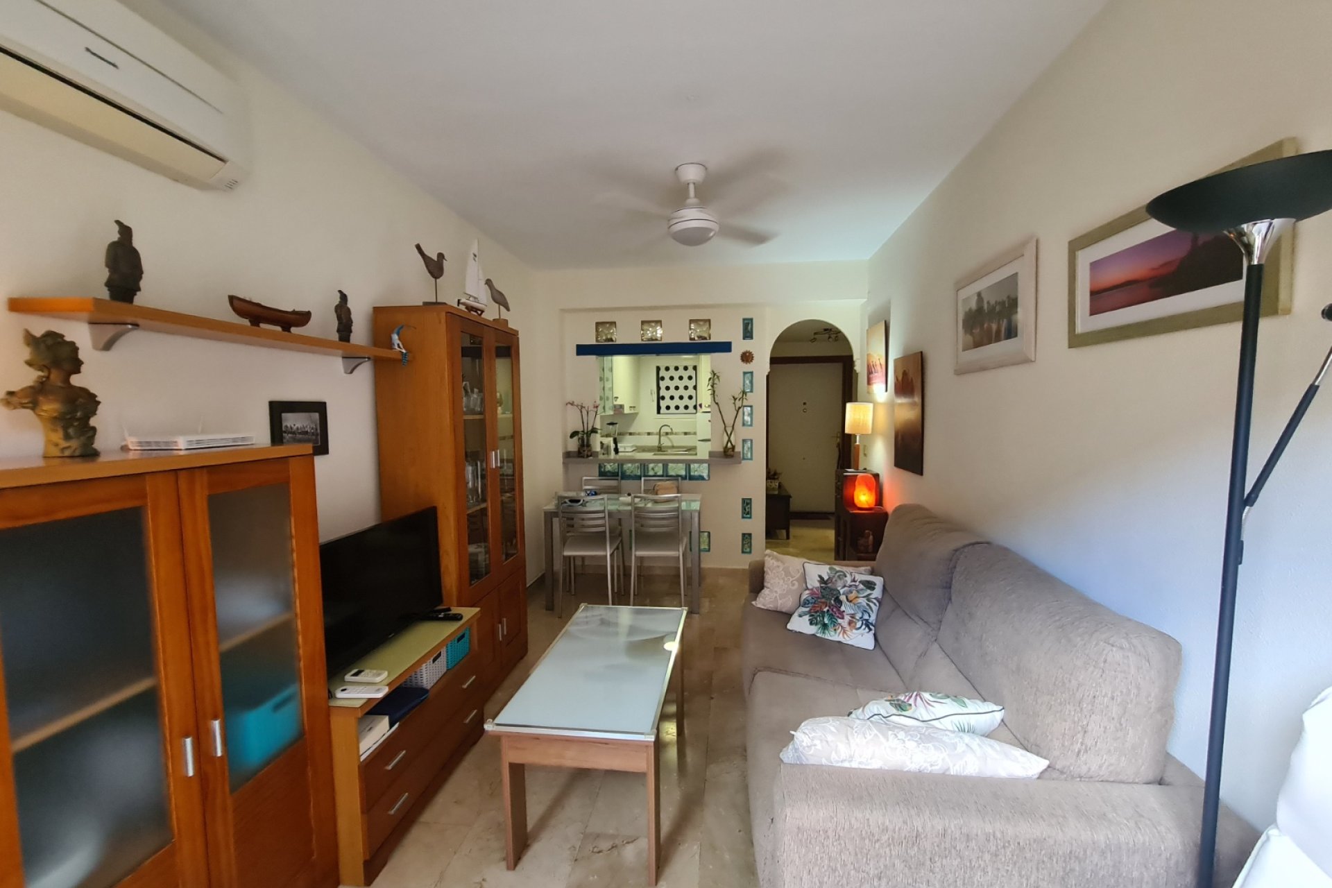 Location à court terme - Appartement -
Albir