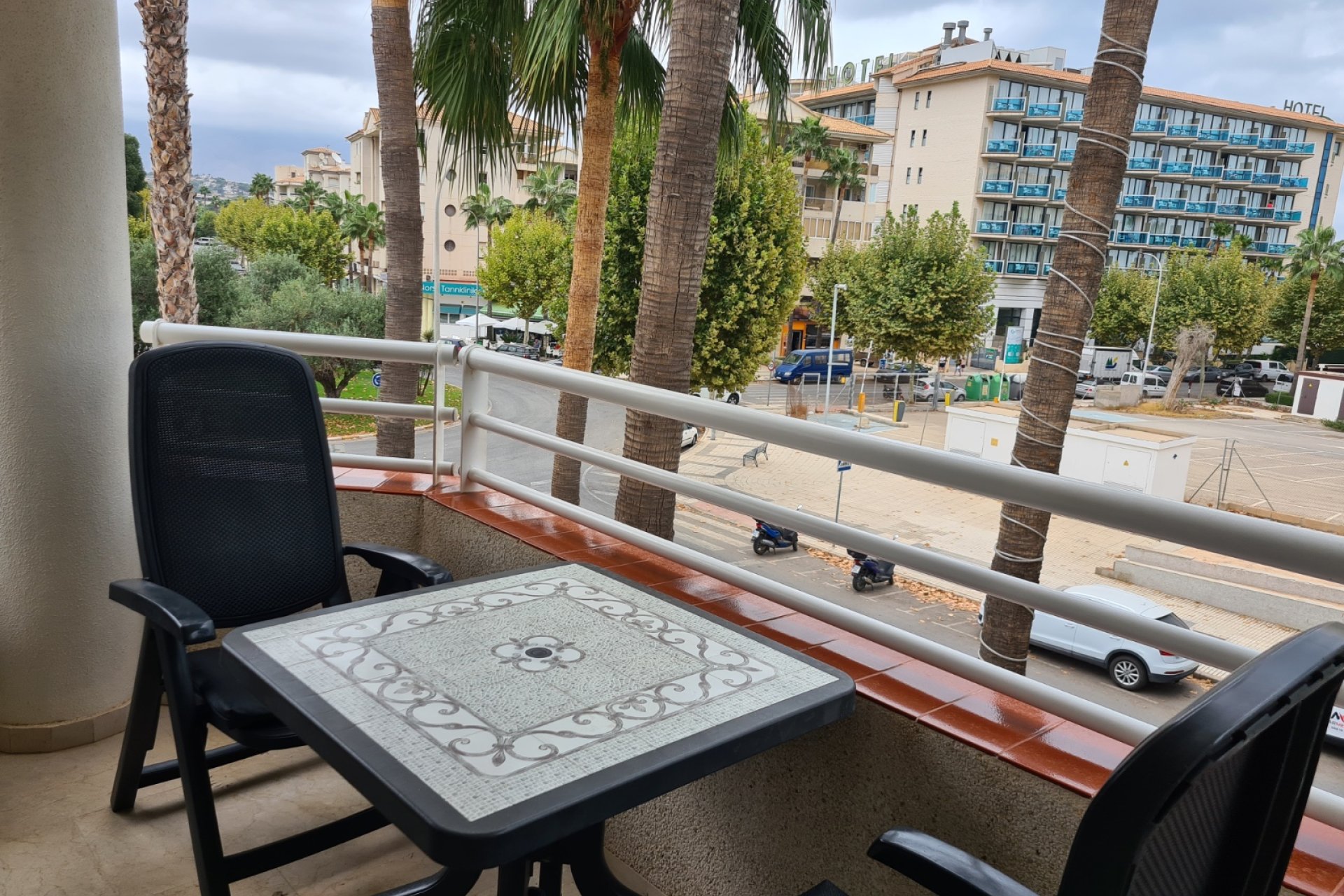 Location à court terme - Appartement -
Albir