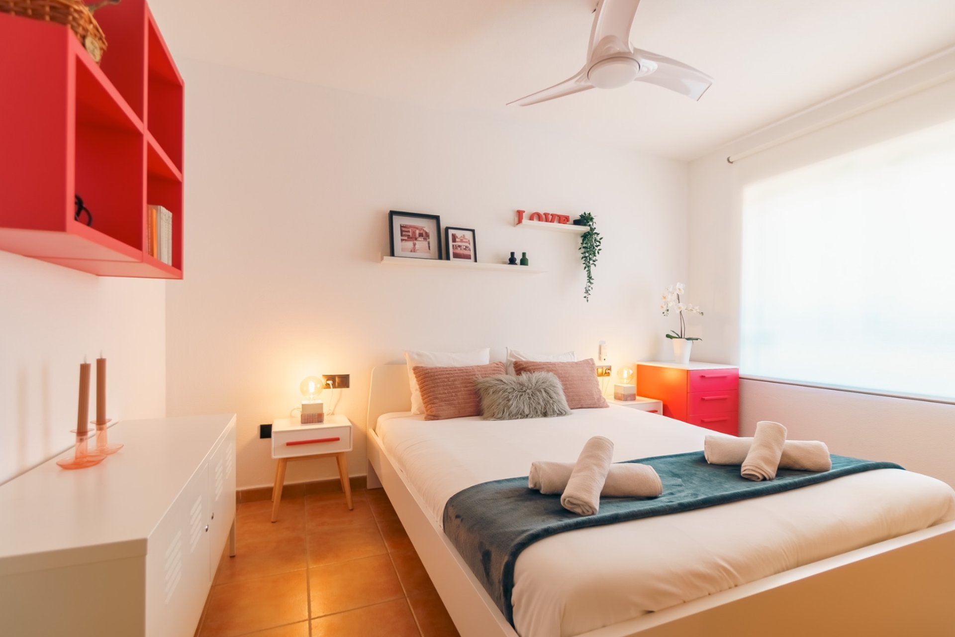 Location à court terme - Appartement -
Albir