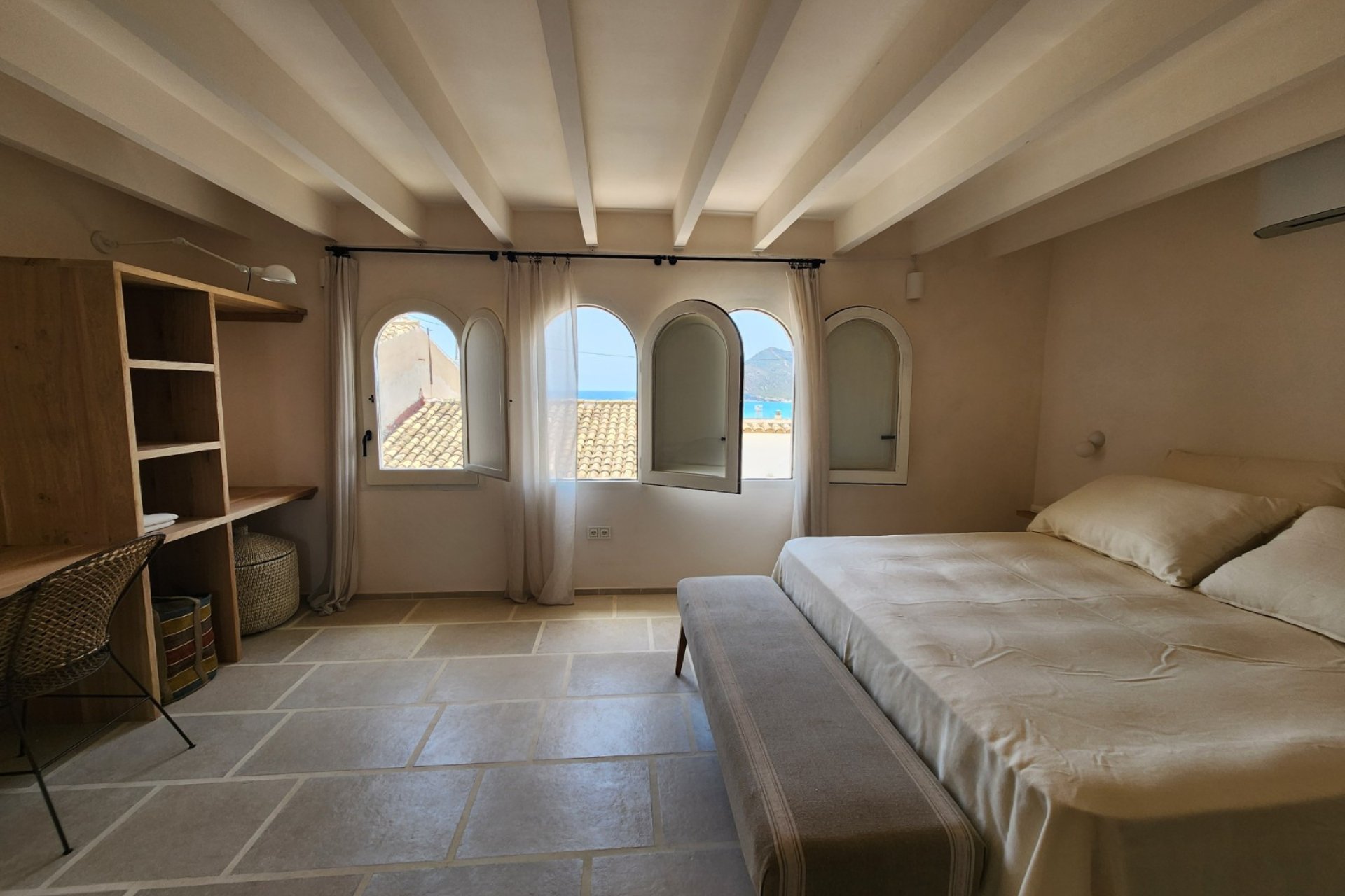 Location à court terme - Appartement -
Altea