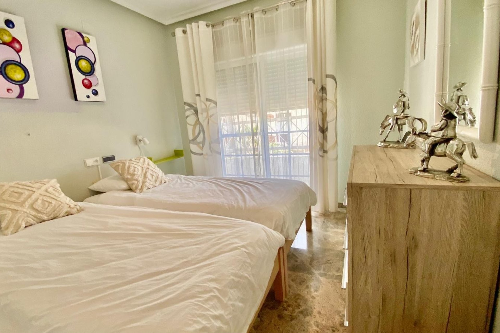 Location à long terme - Appartement -
Albir