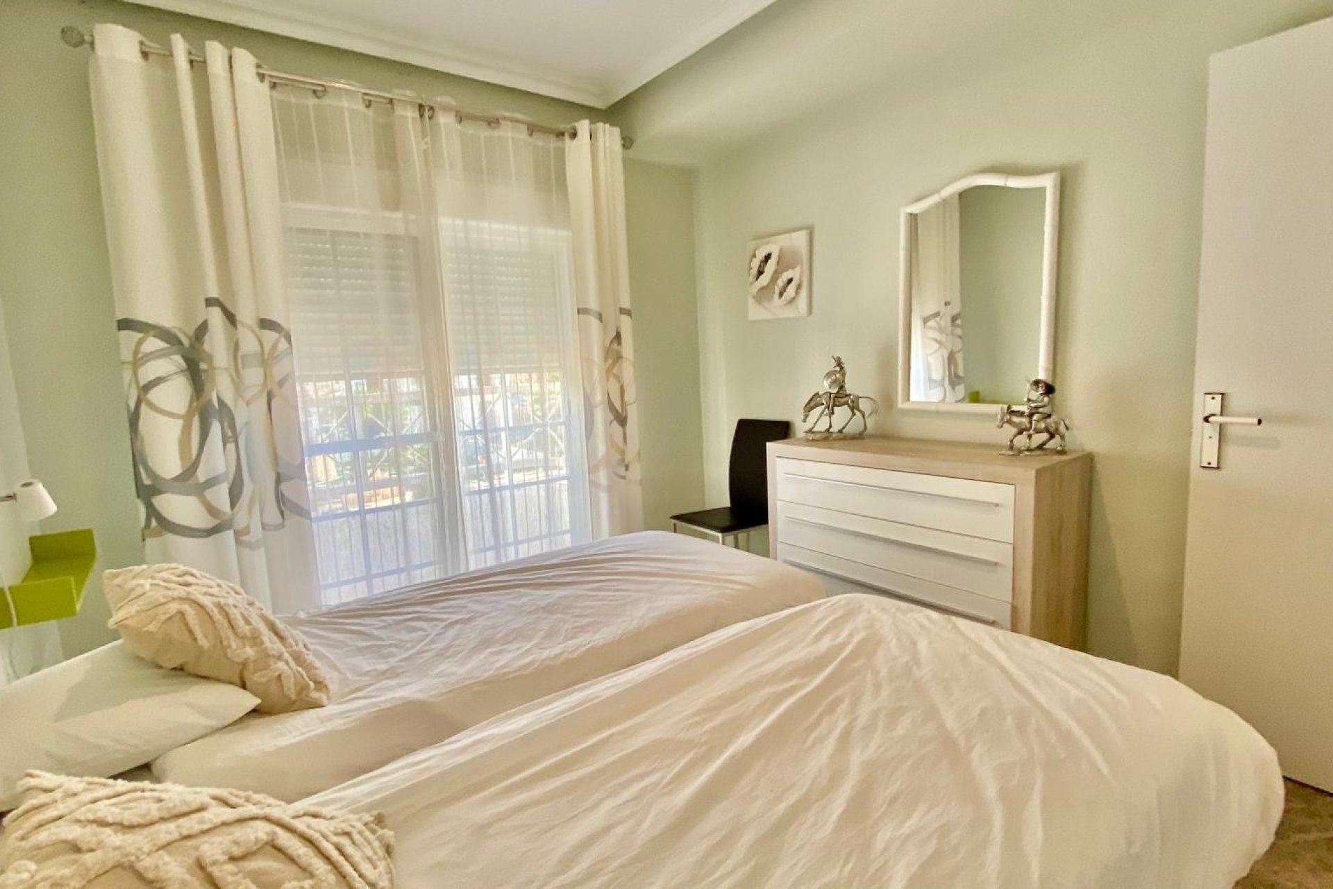 Location à long terme - Appartement -
Albir