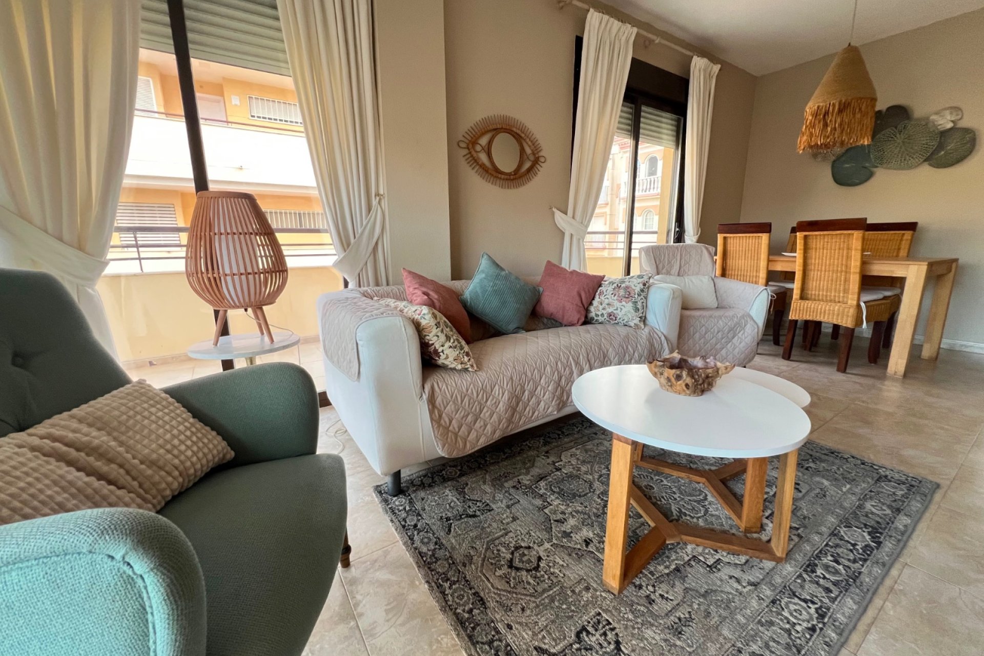 Location à long terme - Appartement -
Albir