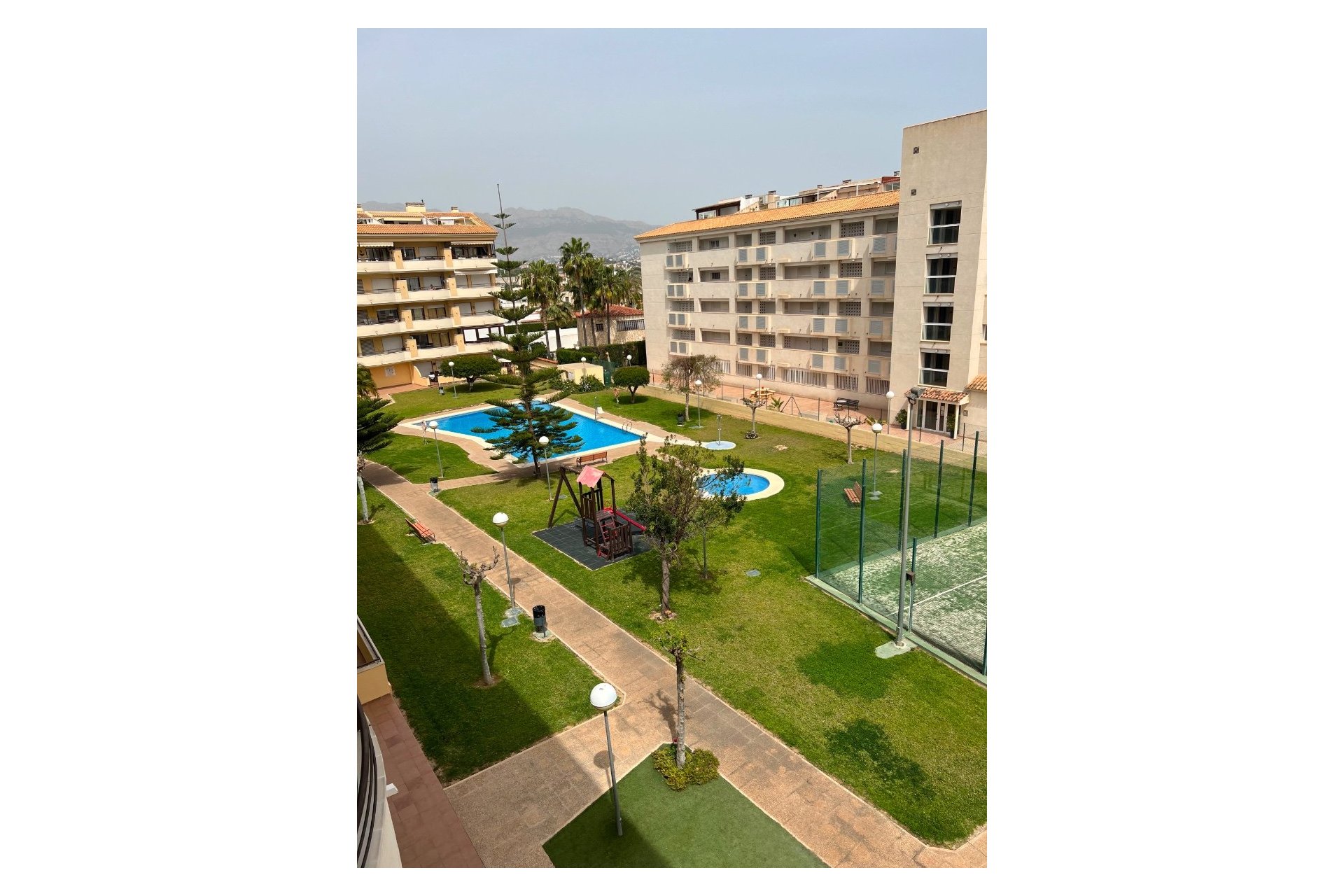 Location à long terme - Appartement -
Albir