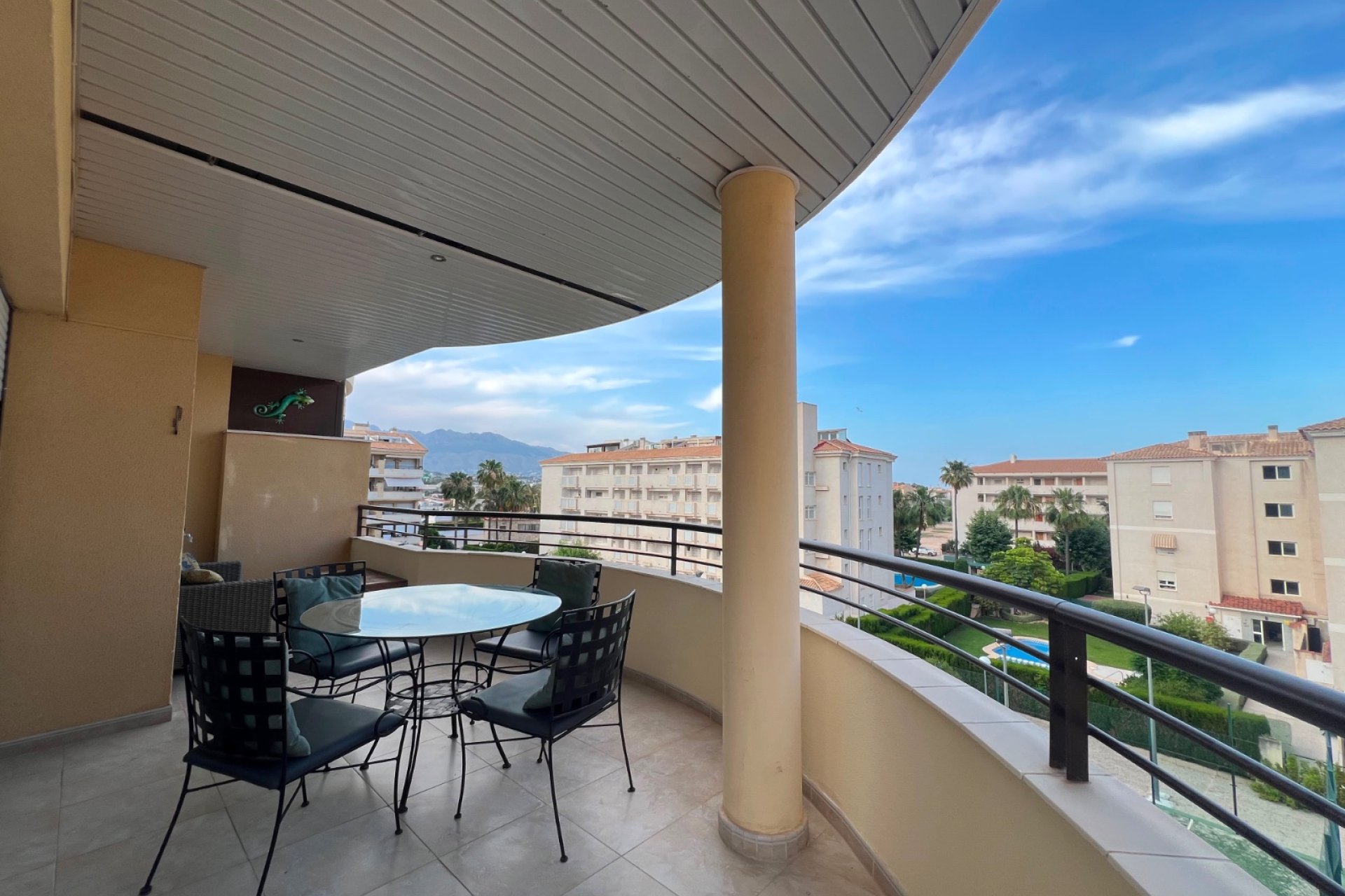 Location à long terme - Appartement -
Albir