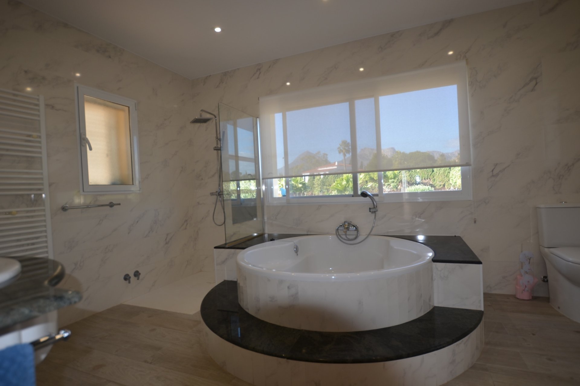 Location à long terme -  Chalet / Villa -
Altea