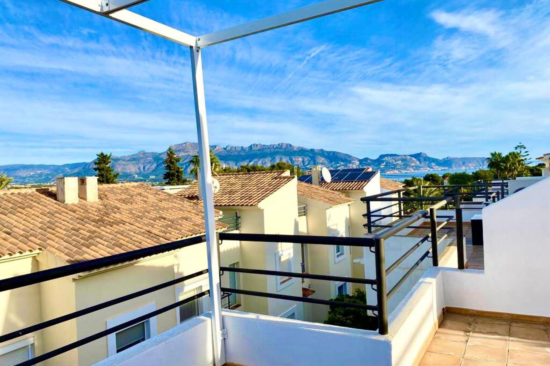 Location à long terme - Maison mitoyenne -
Albir