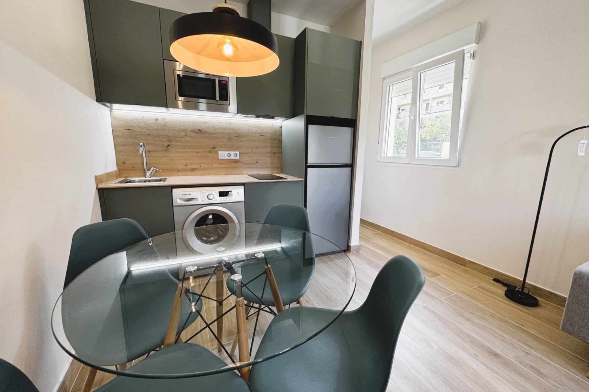 Long Term Rental - Apartment / Flat -
Benidorm