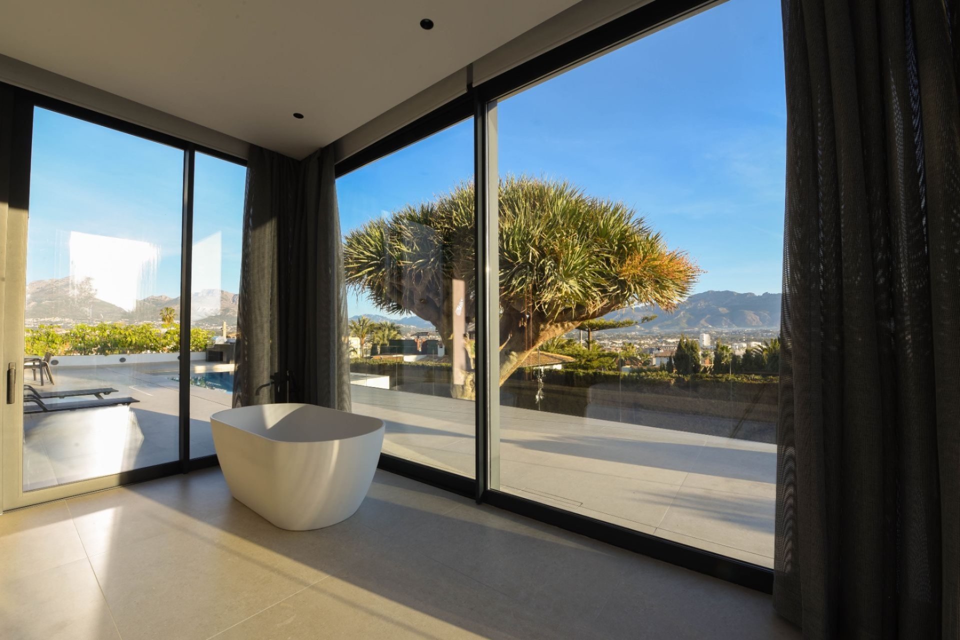 New Build -  Chalet / Villa -
Albir