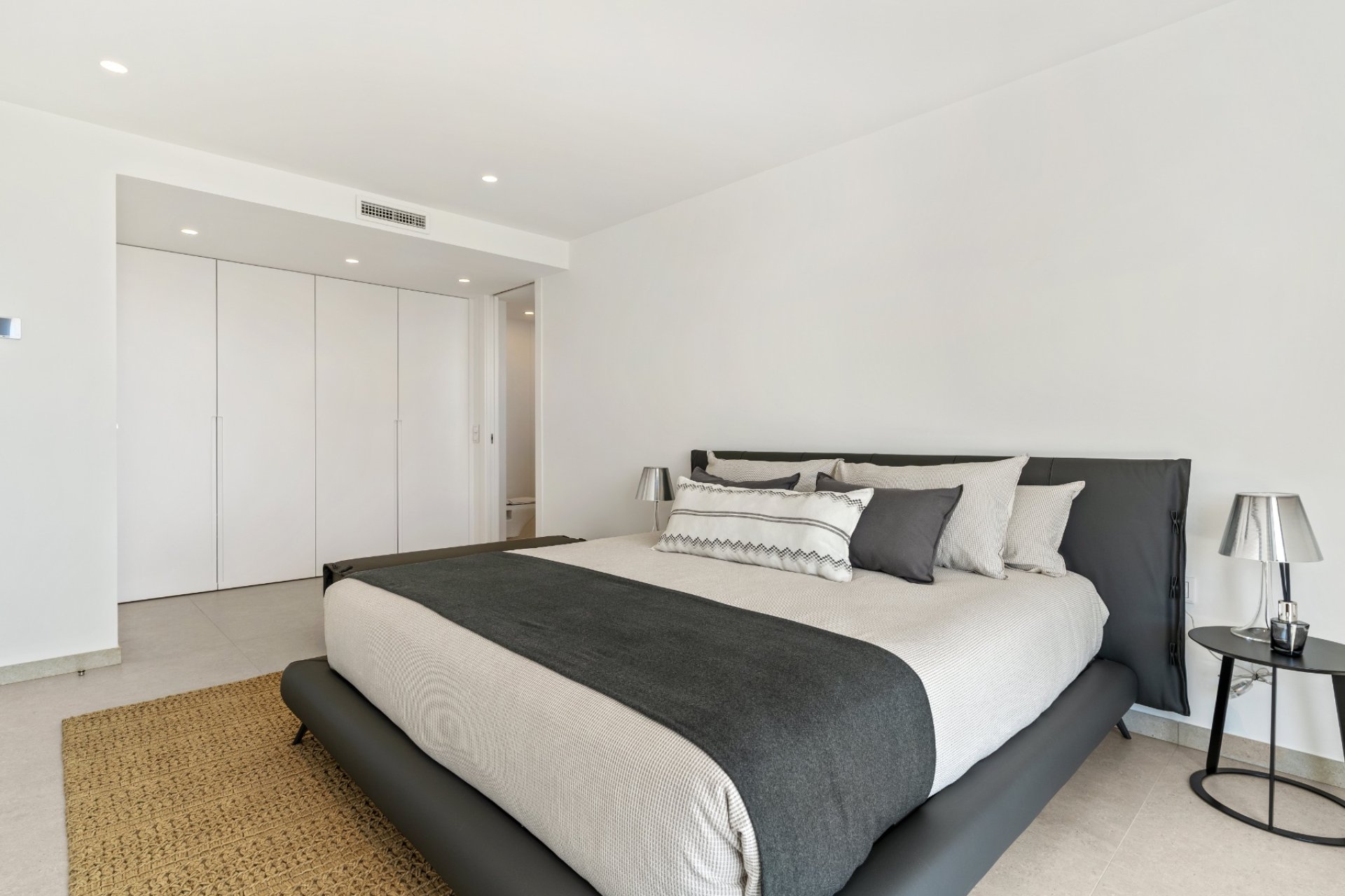 New Build -  Chalet / Villa -
Altea