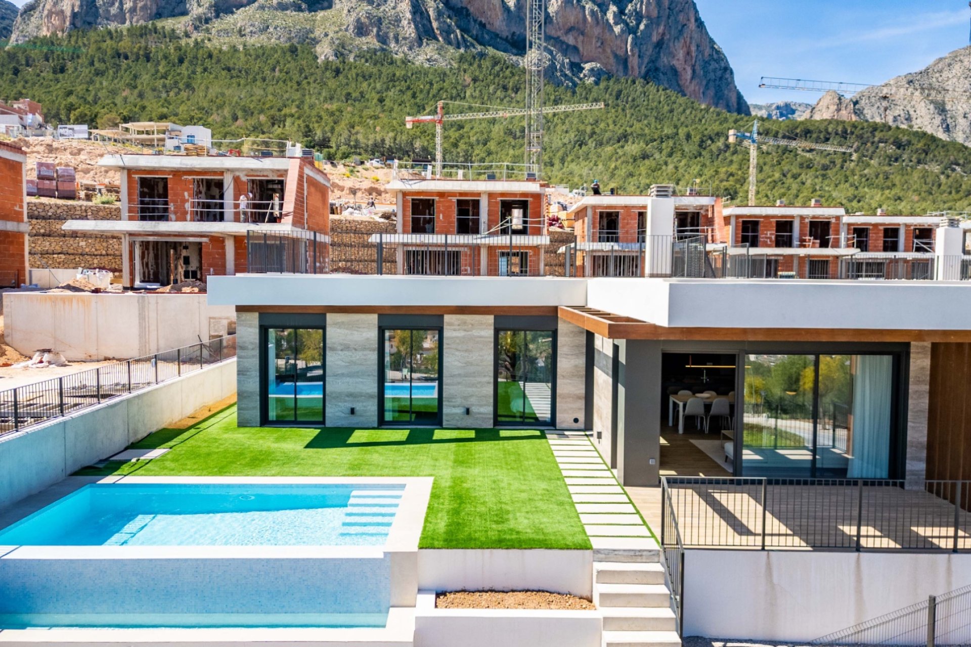 Nybygg -  Hytte / villa -
Polop