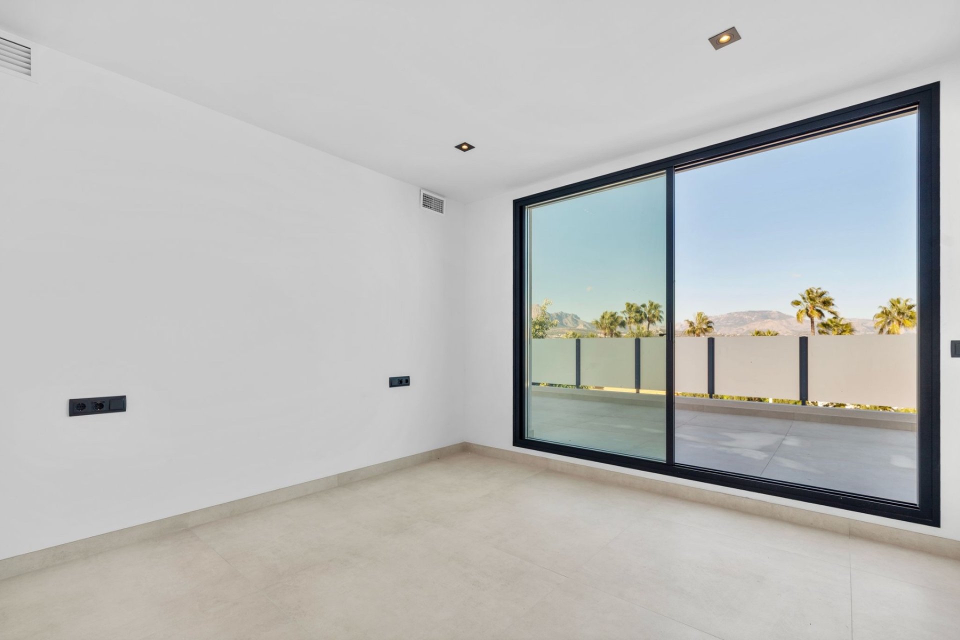 Obra nueva - Chalet / Villa  -
Albir