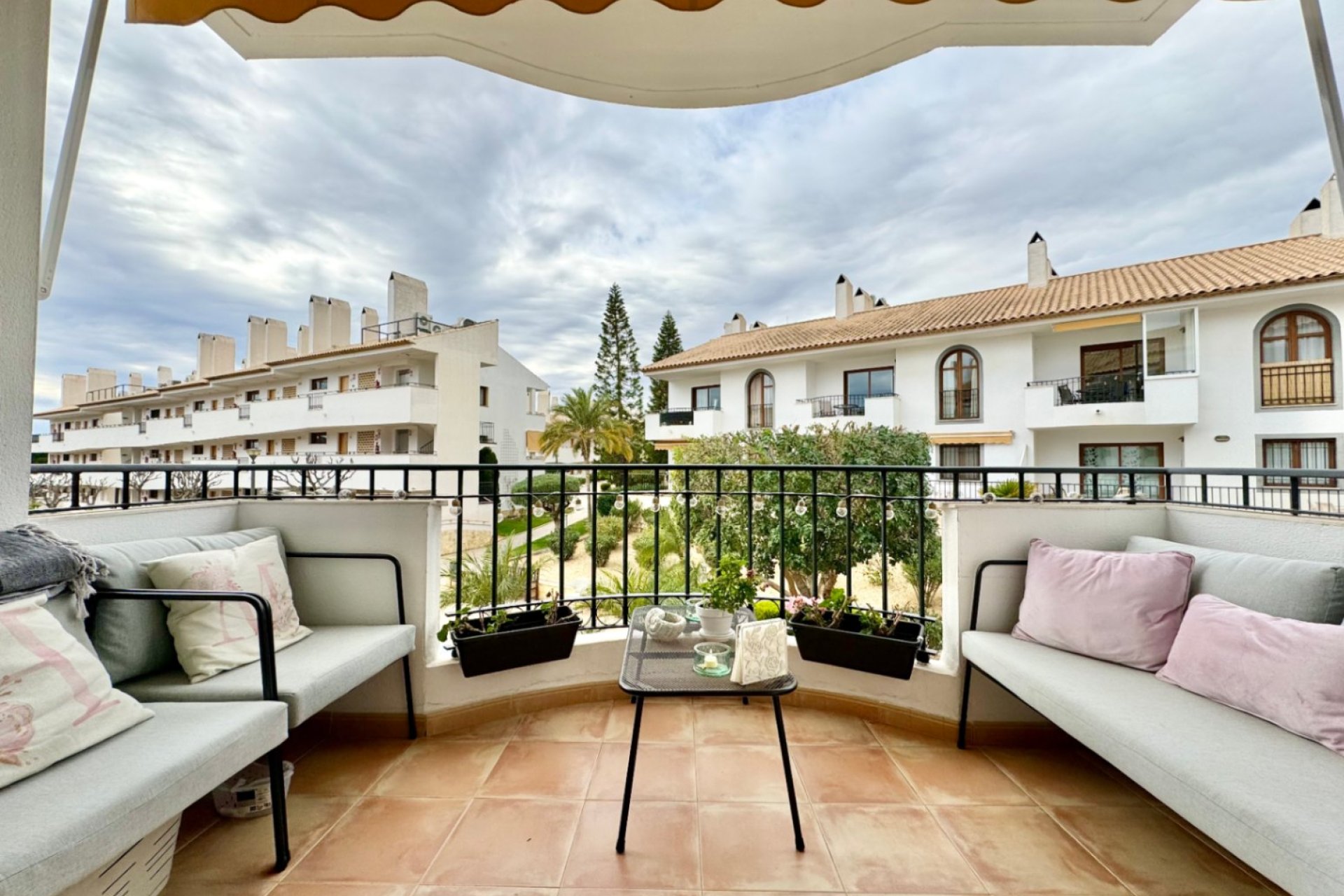 Resale - apartment -
Alfaz del Pi - Alfas del Pí