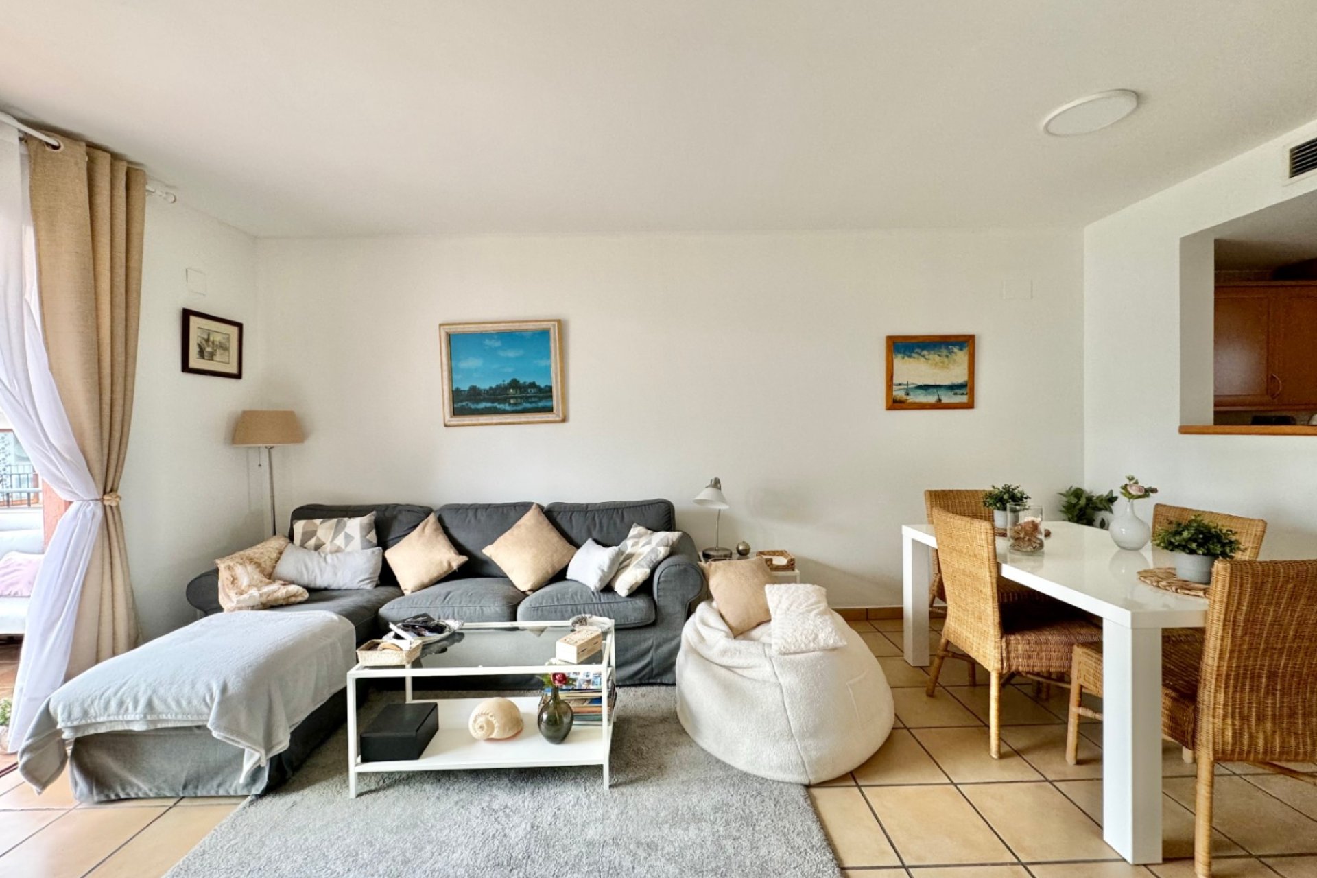 Resale - apartment -
Alfaz del Pi - Alfas del Pí