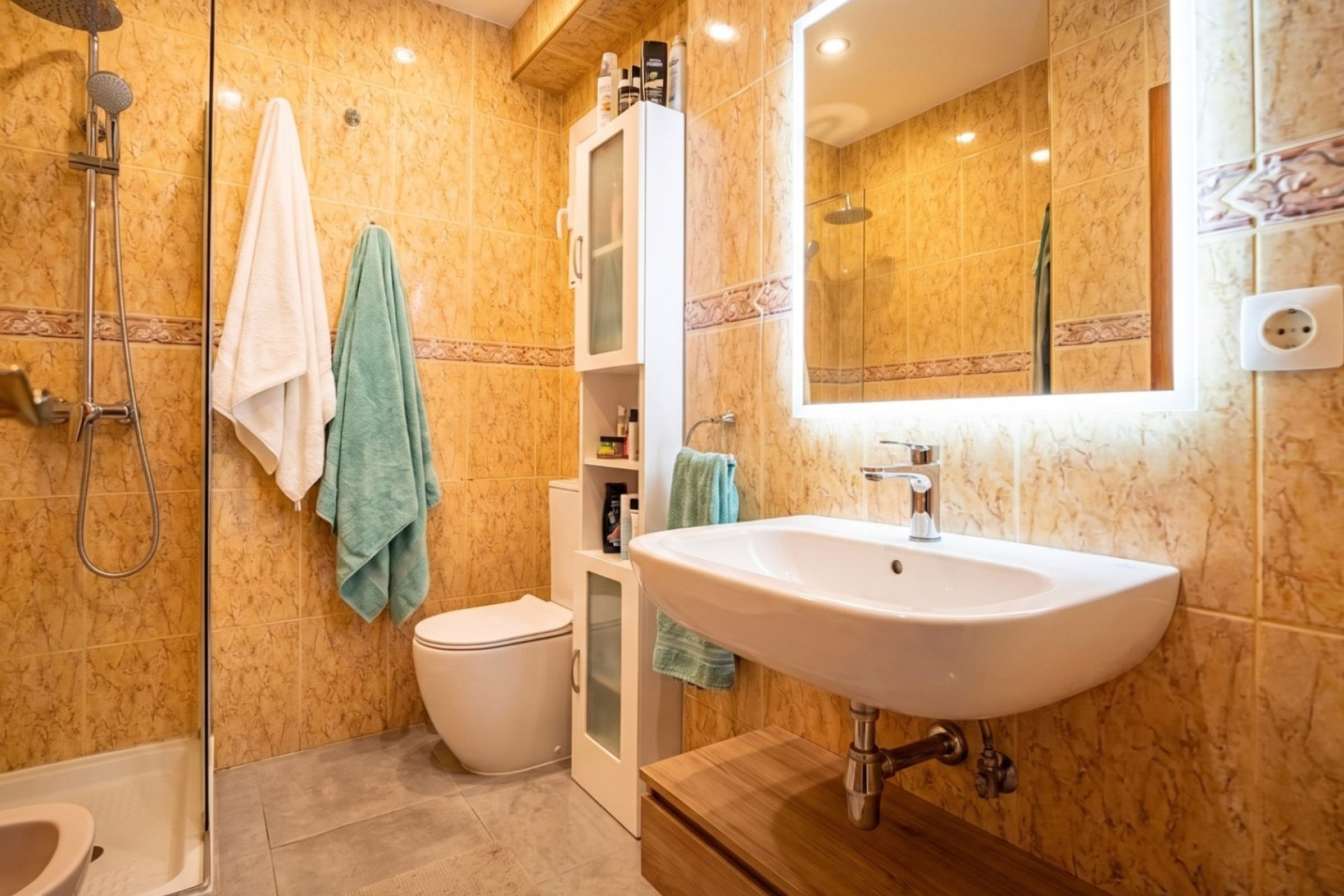 Resale - Apartment -
Benidorm - Playa de Poniente