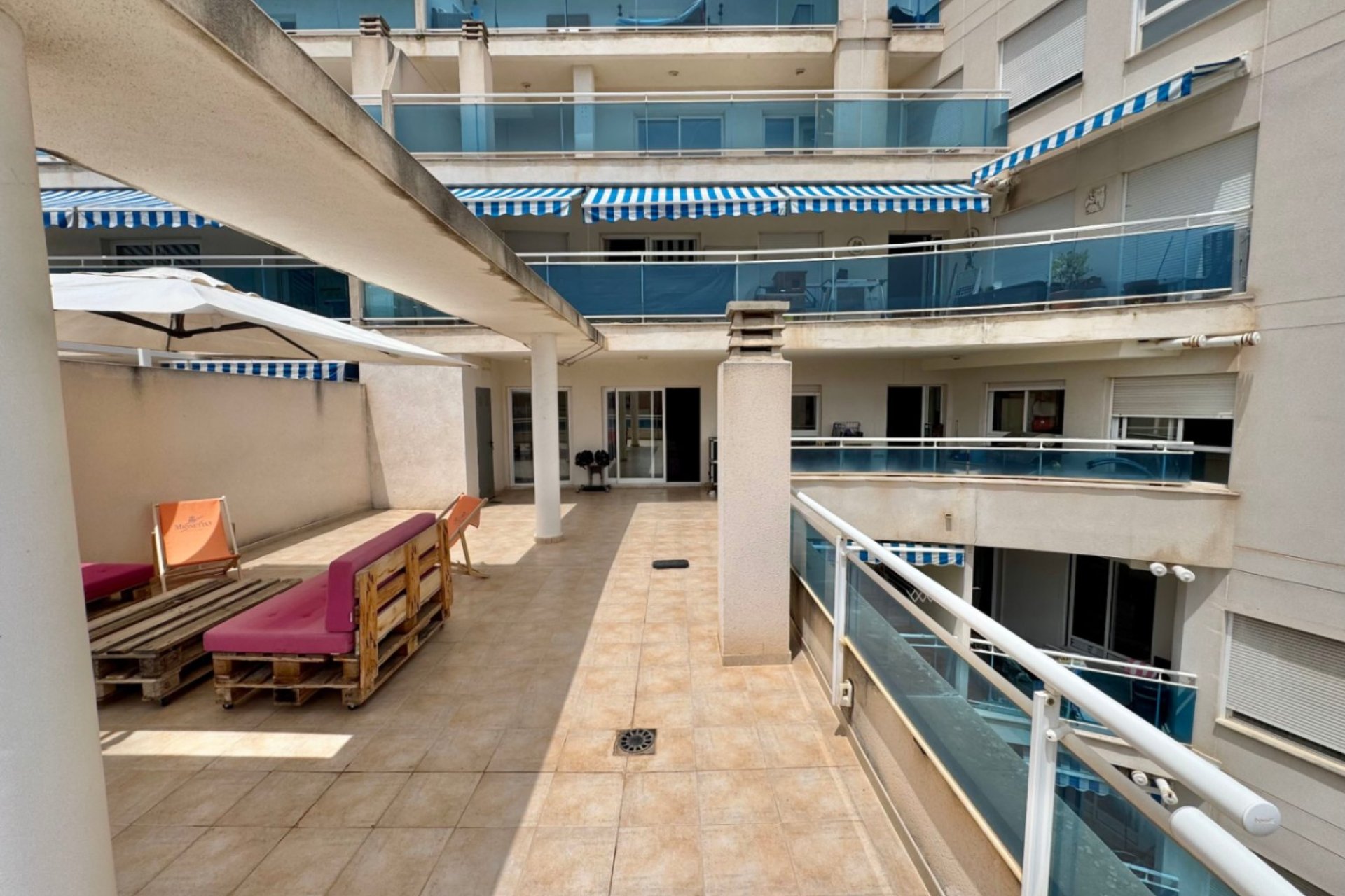 Resale - apartment -
Finestrat - Cala de Finestrat