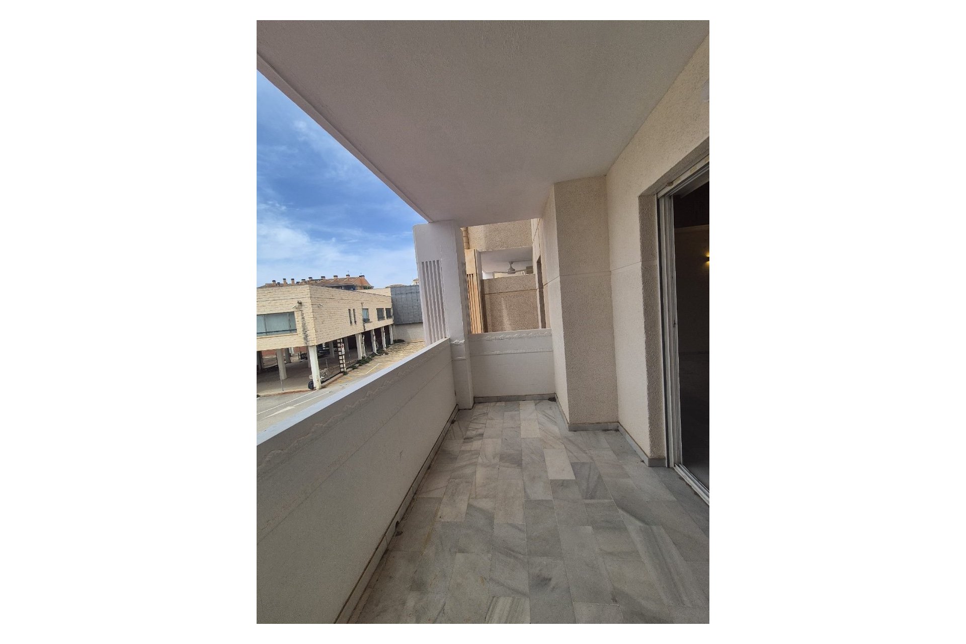 Resale - Apartment / flat -
Albir