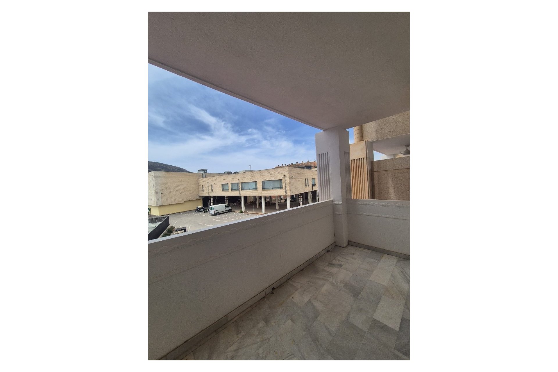 Resale - Apartment / flat -
Albir