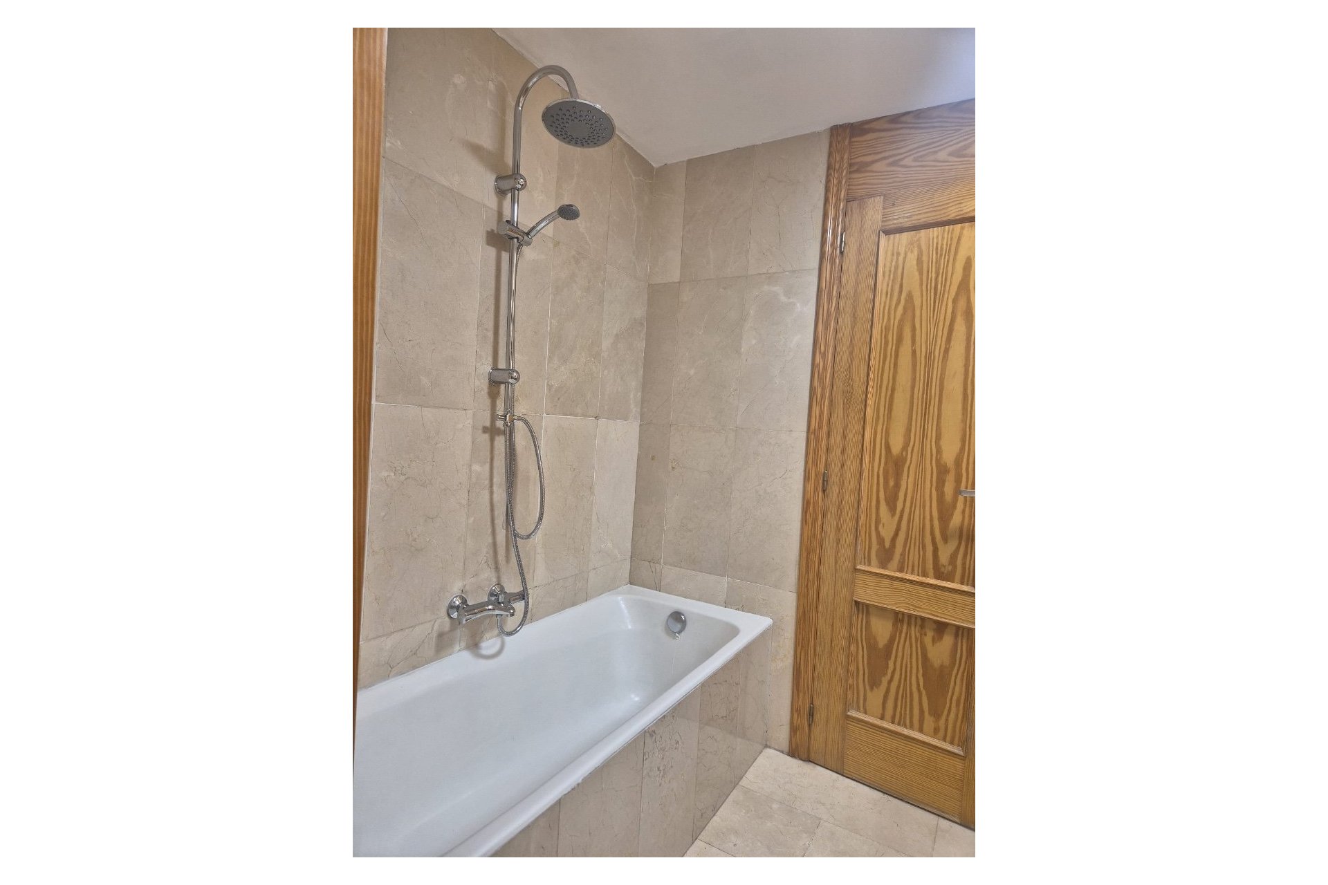 Resale - Apartment / flat -
Albir