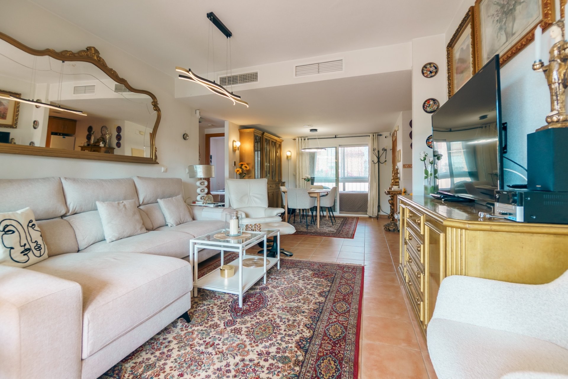Resale - Apartment / Flat -
Albir