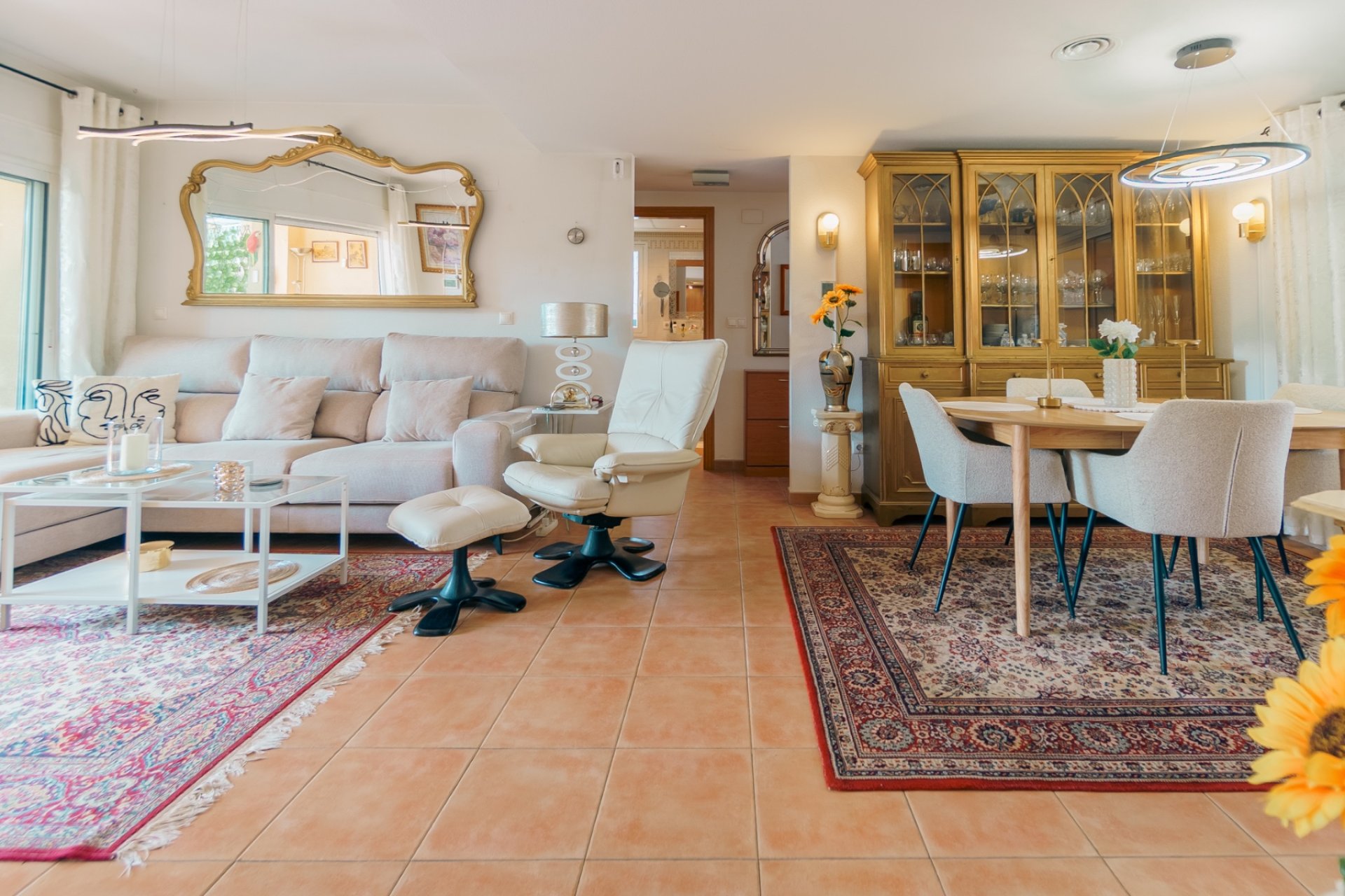 Resale - Apartment / Flat -
Albir