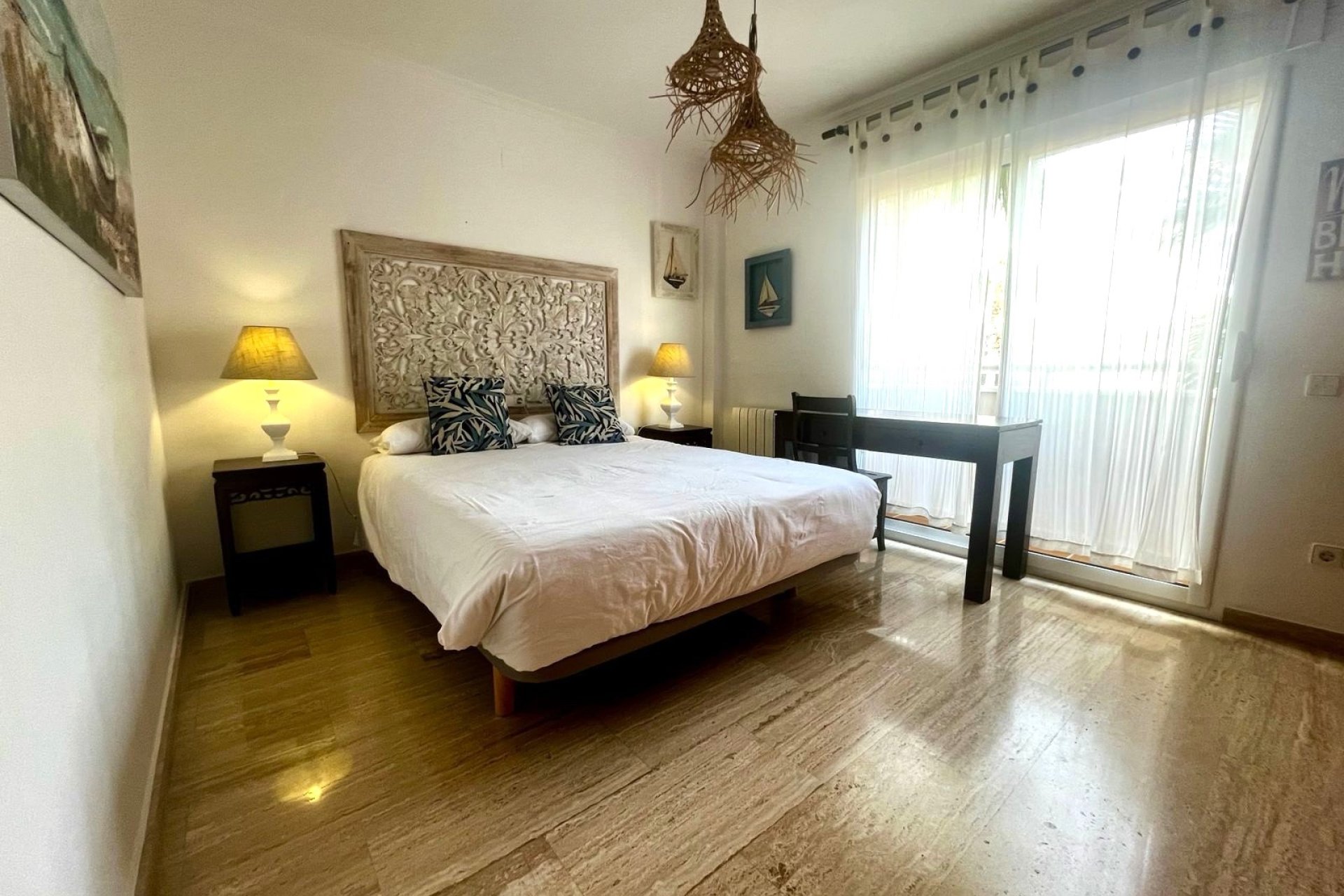 Resale - Apartment / Flat -
Albir