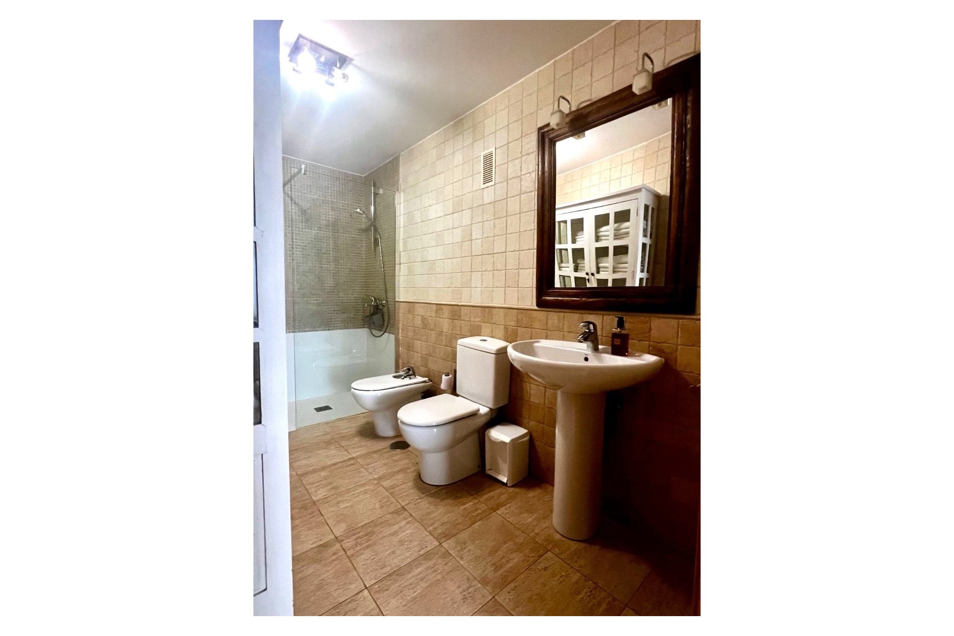 Resale - Apartment / Flat -
Albir