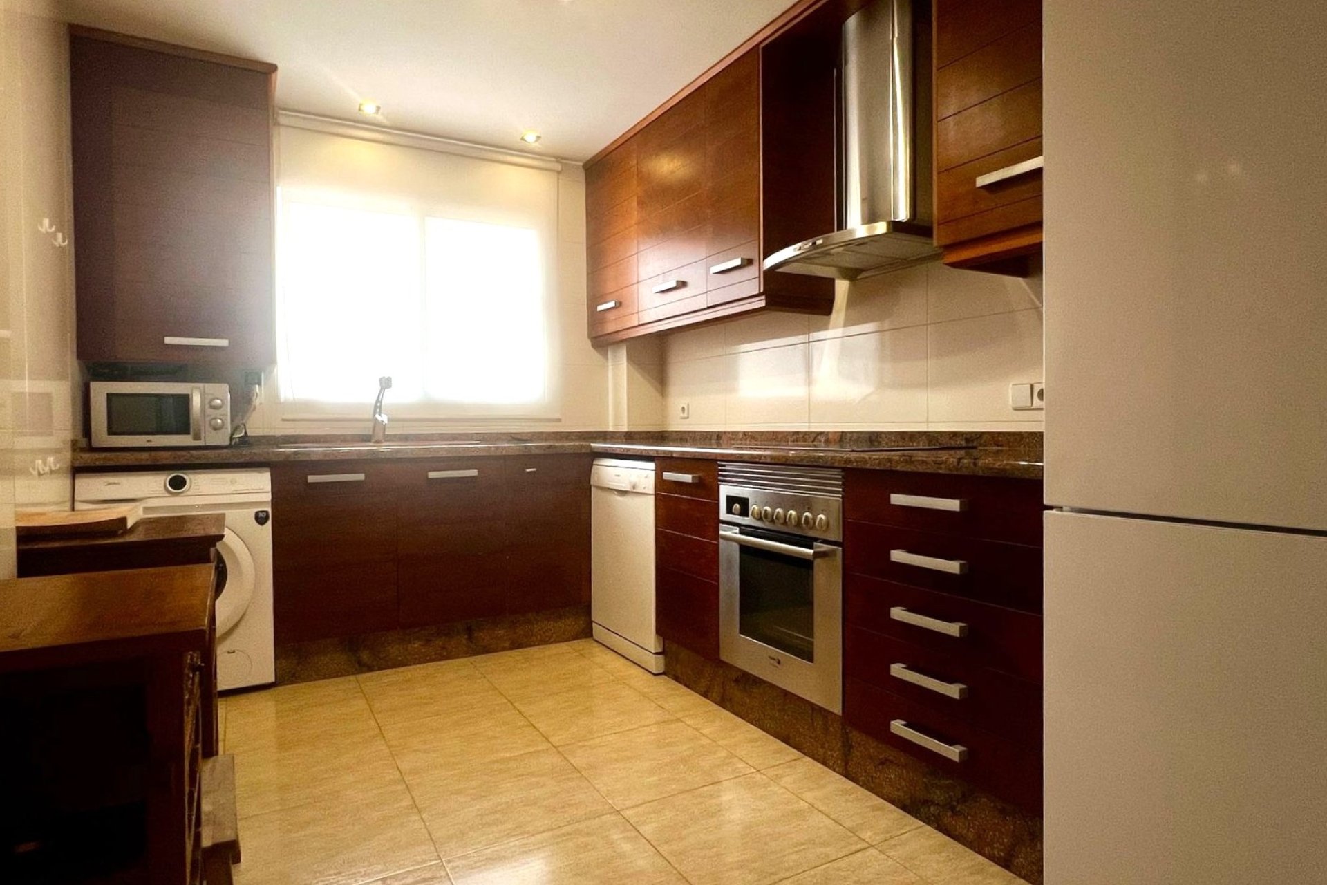 Resale - Apartment / Flat -
Albir