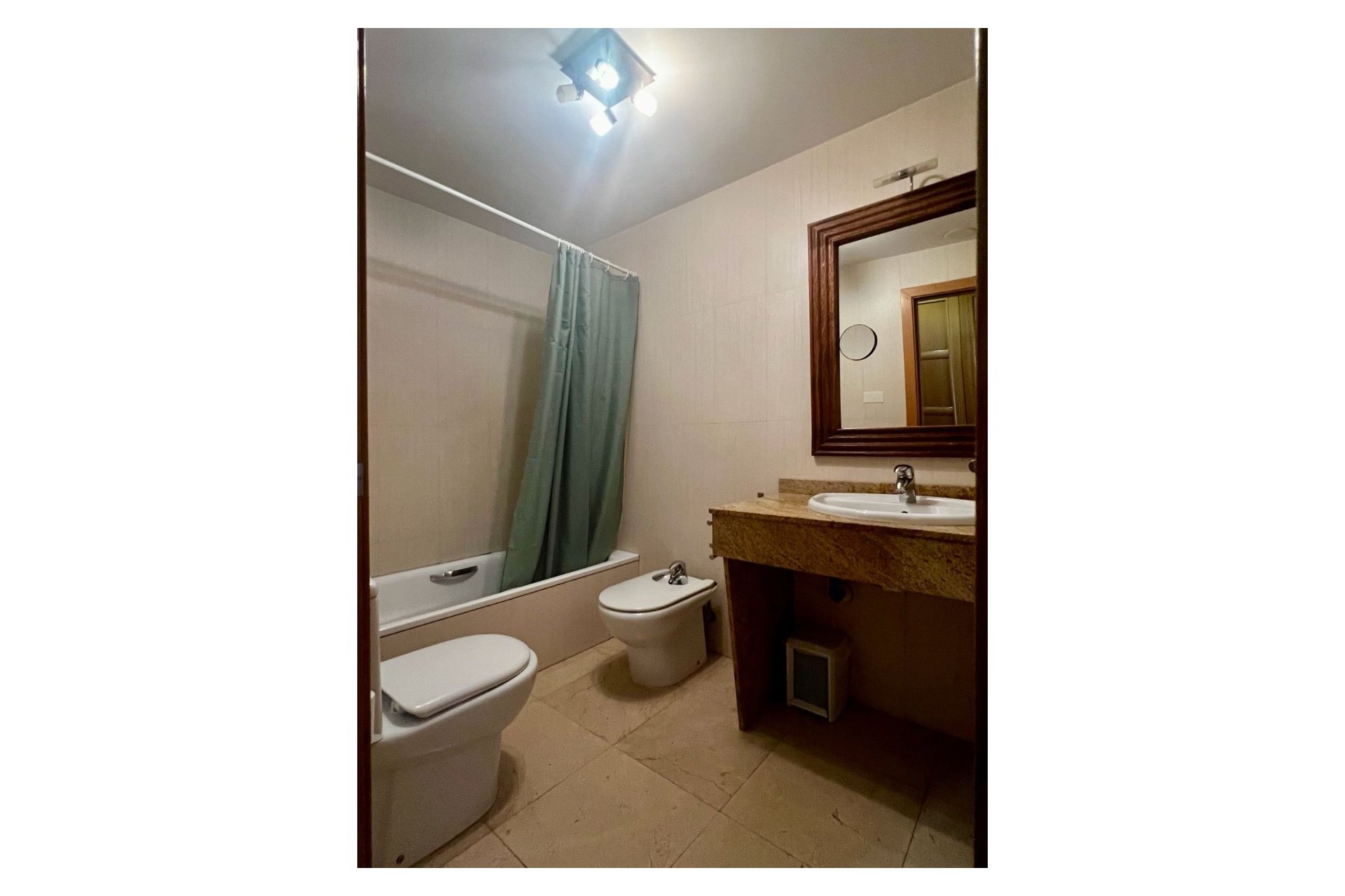 Resale - Apartment / Flat -
Albir