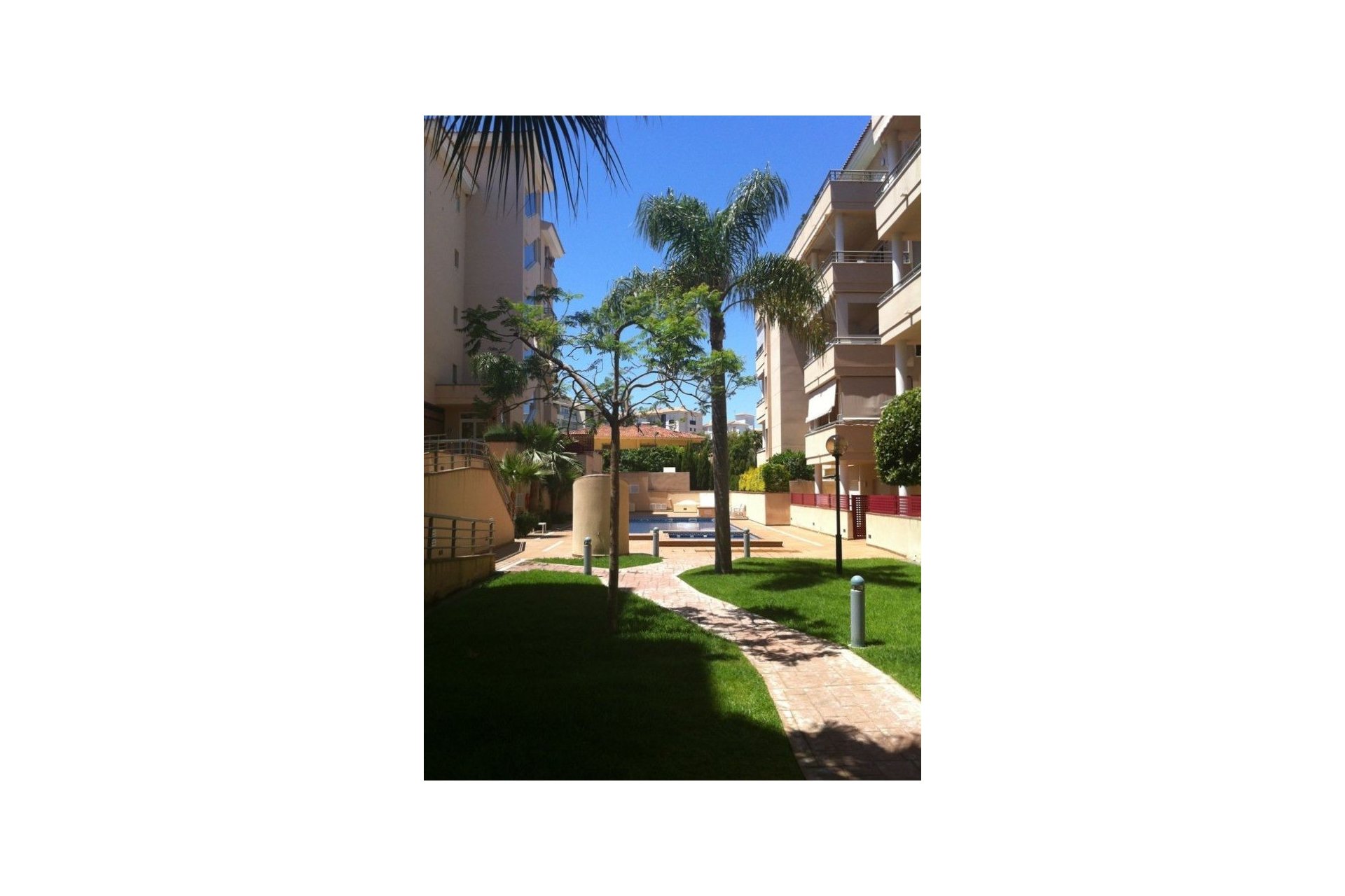 Resale - Apartment / Flat -
Albir
