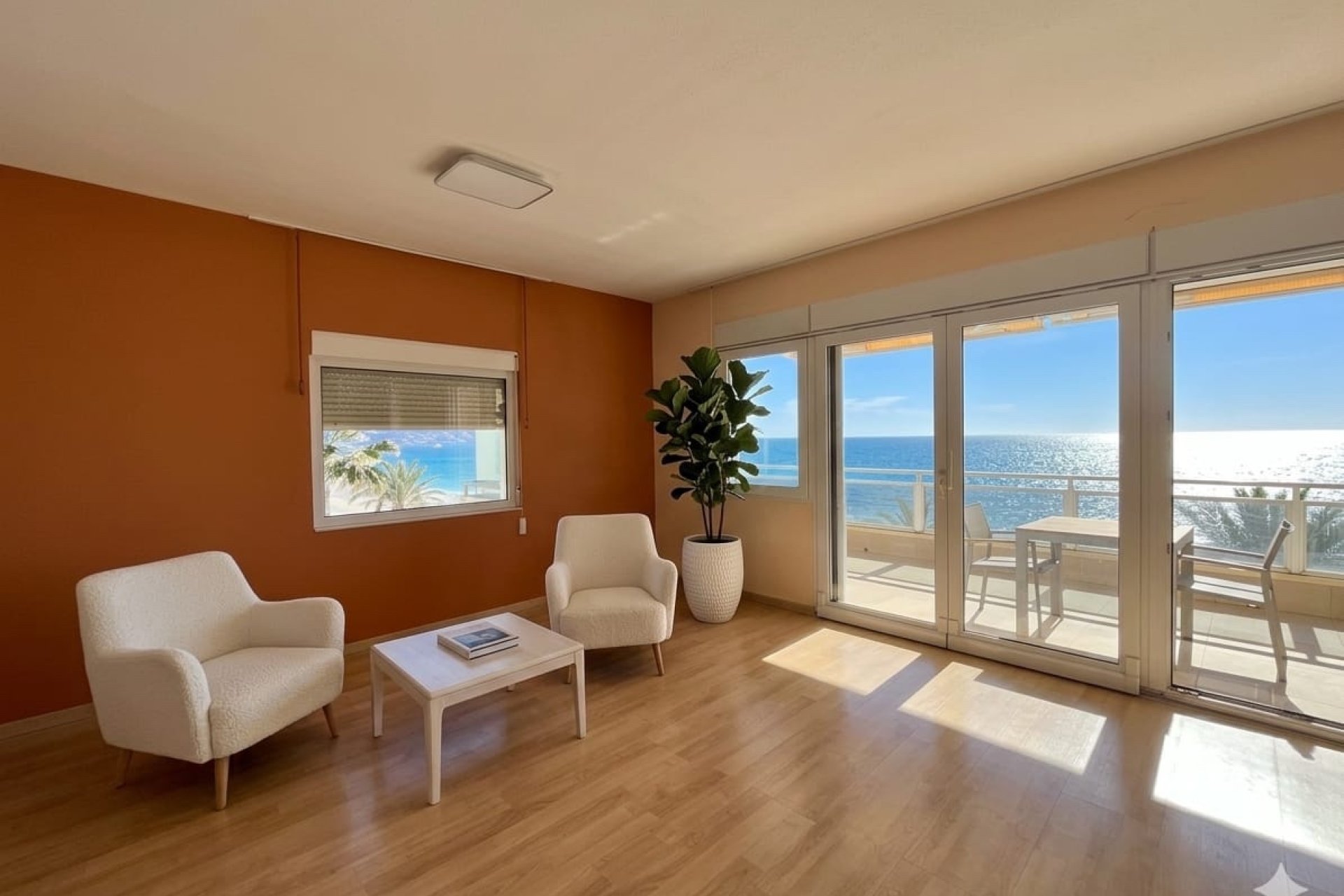 Resale - Apartment / Flat -
Albir