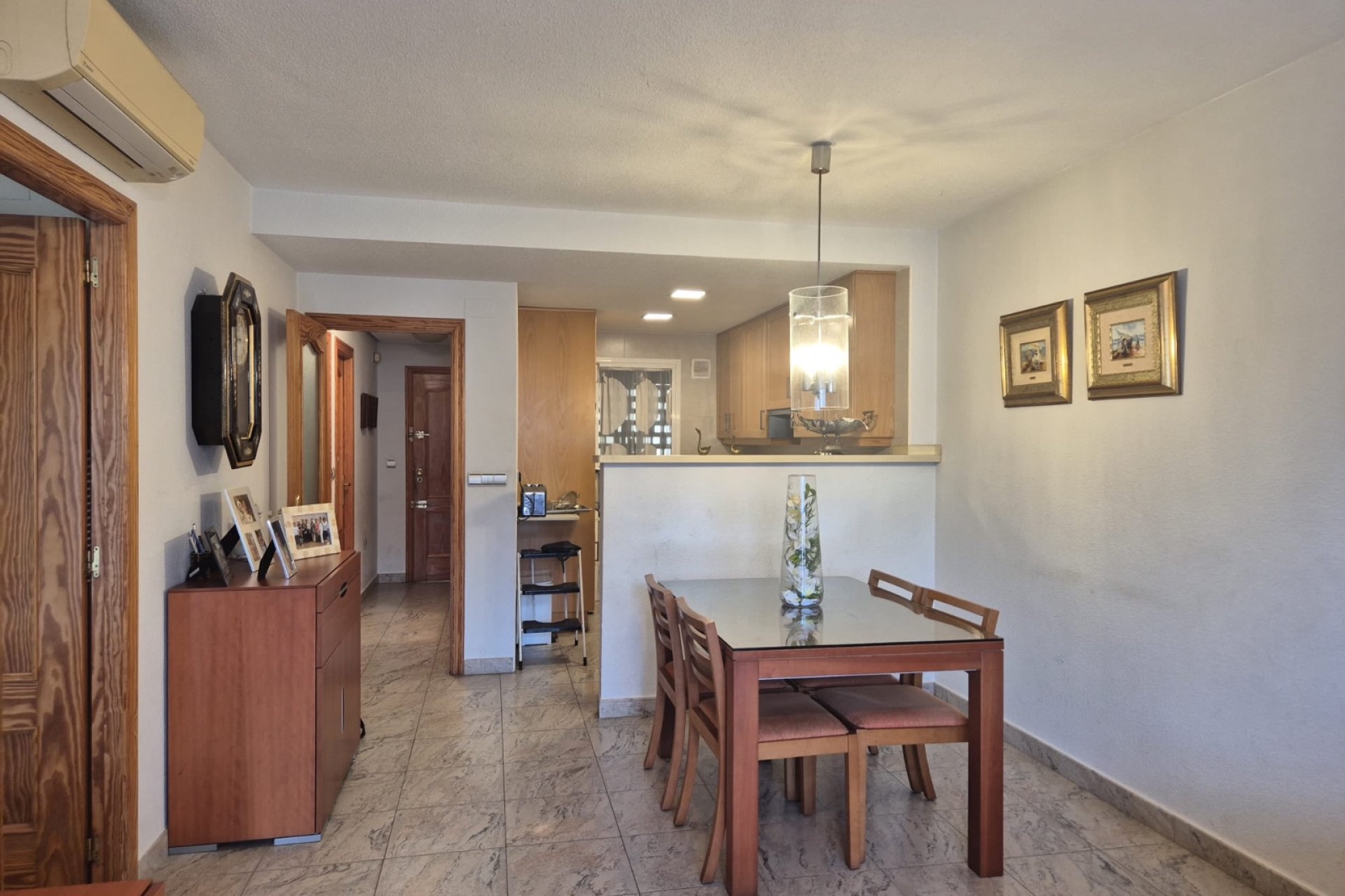 Resale - Apartment / Flat -
Albir