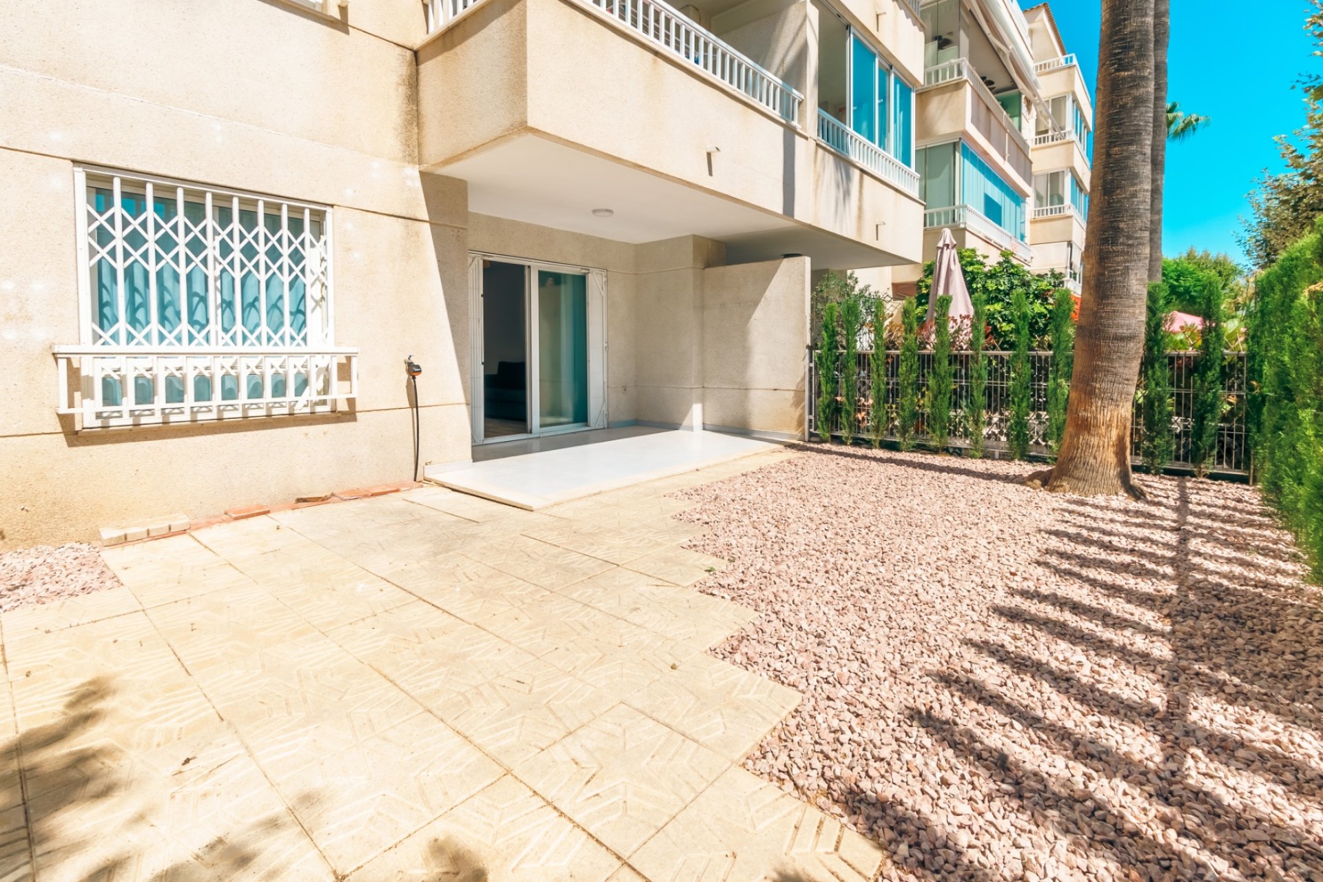 Resale - Apartment / flat -
Albir